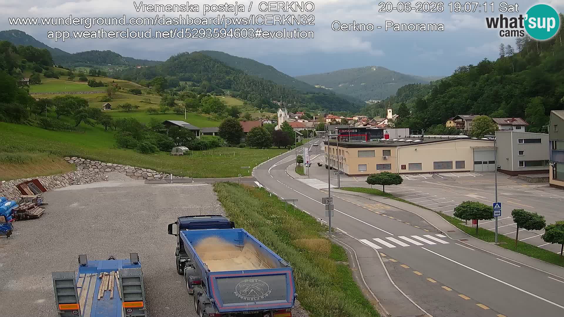 Cerkno entrada a la ciudad Webcam en vivo