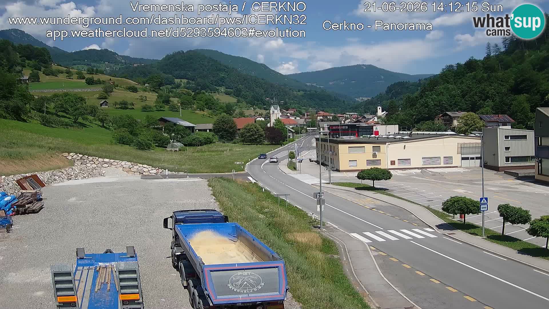 Webcam en direct – Entrée de la ville de Cerkno