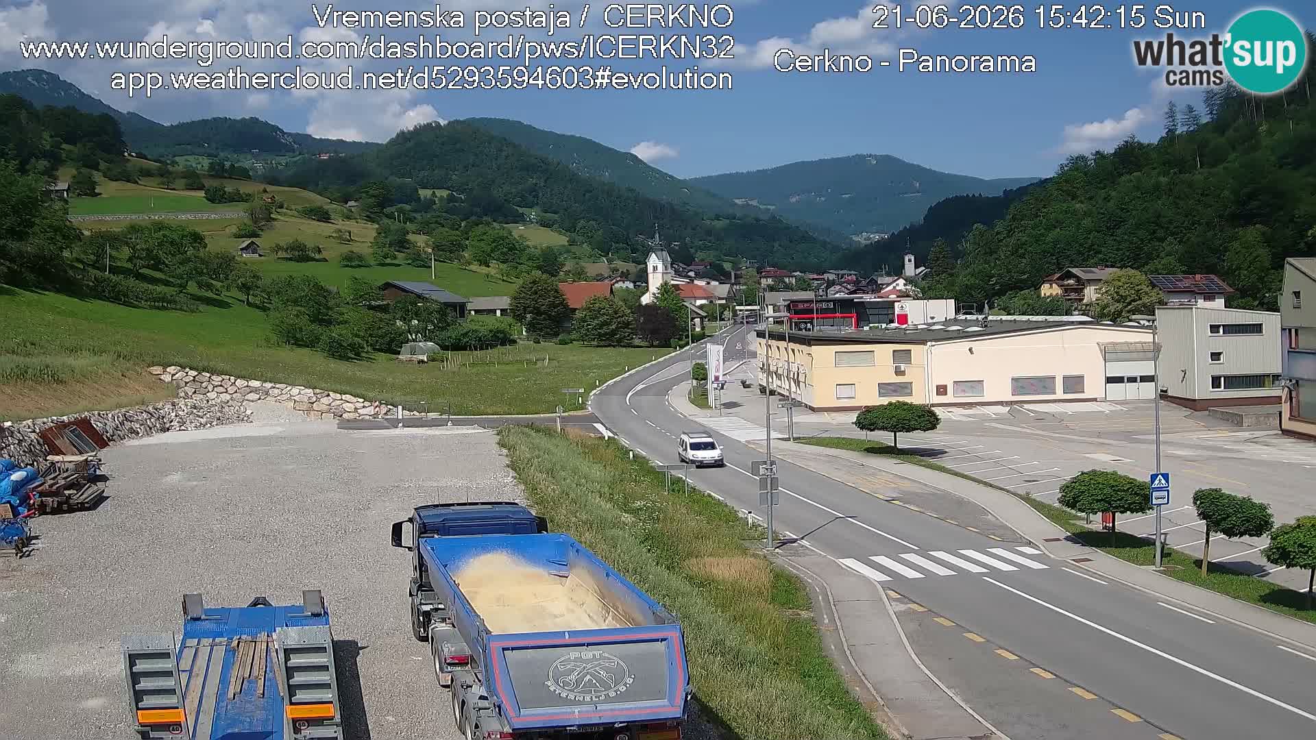 Webcam en direct – Entrée de la ville de Cerkno