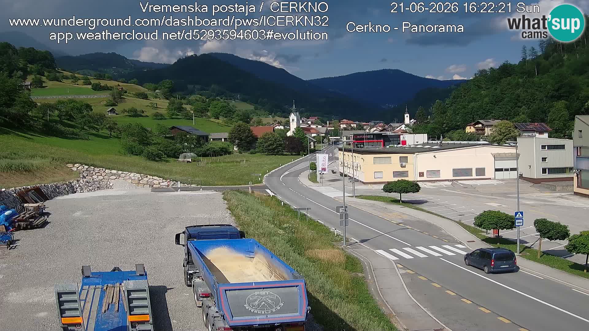 Webcam en direct – Entrée de la ville de Cerkno