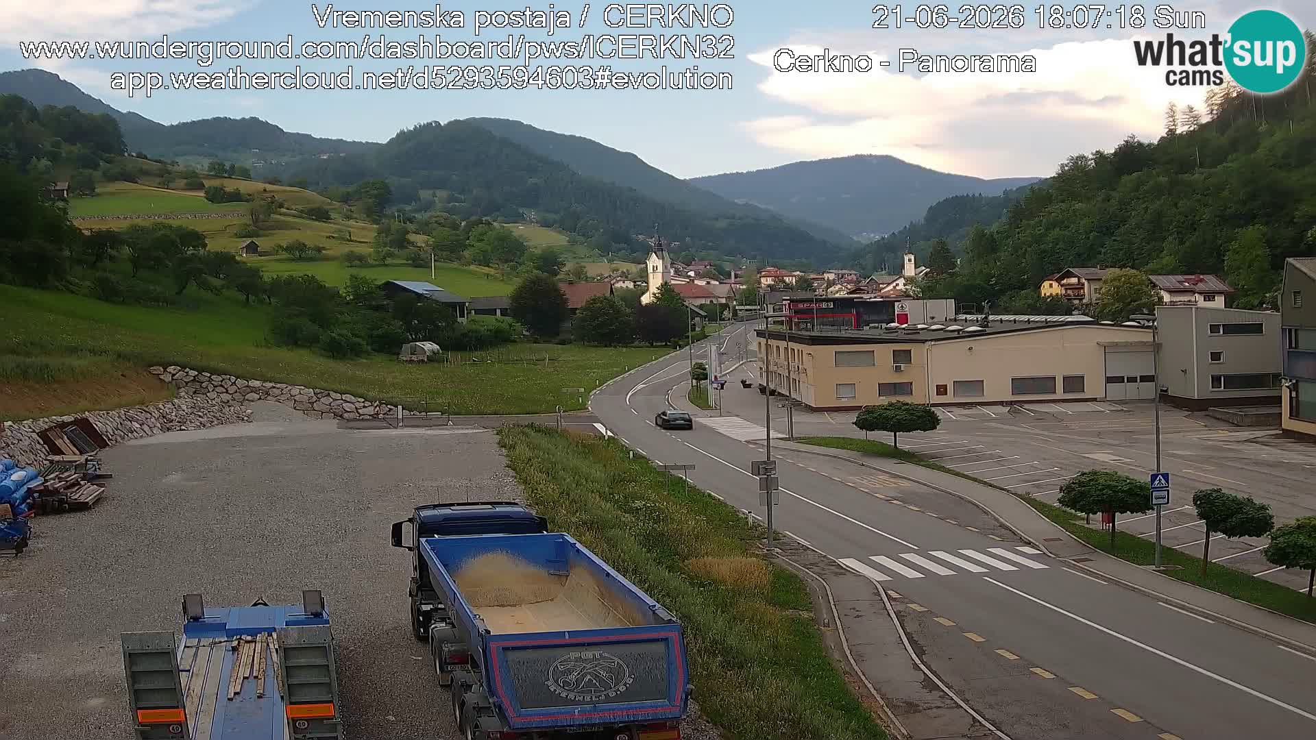 Webcam en direct – Entrée de la ville de Cerkno