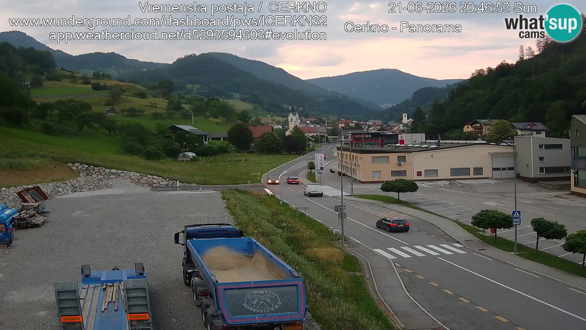 Webcam en direct – Entrée de la ville de Cerkno