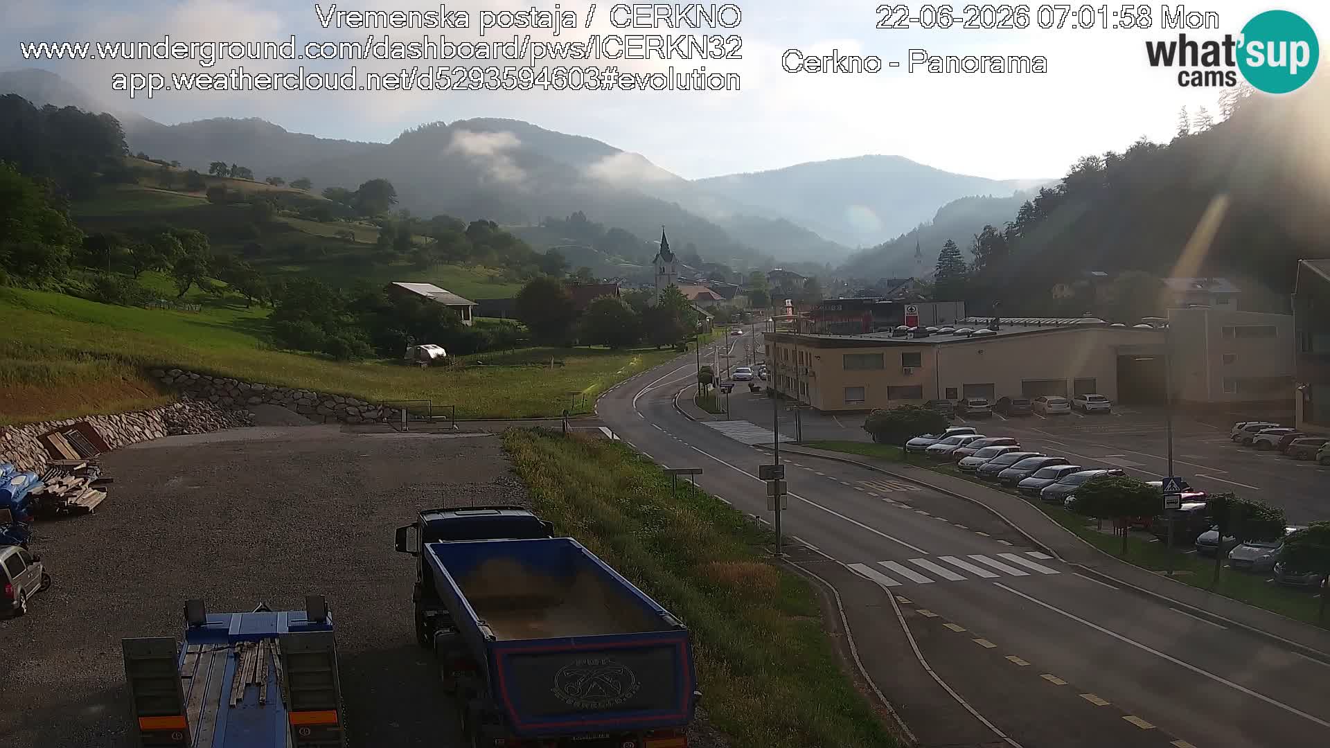 Webcam en direct – Entrée de la ville de Cerkno