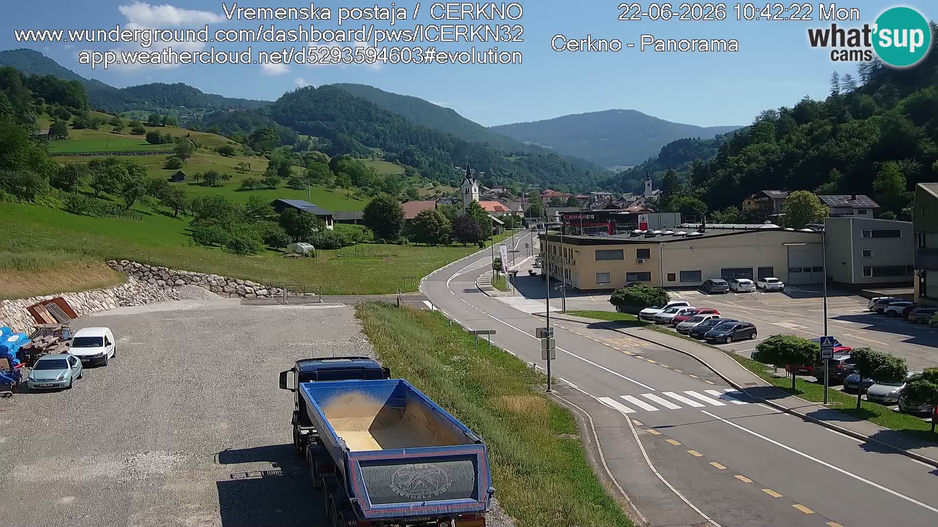 Webcam en direct – Entrée de la ville de Cerkno