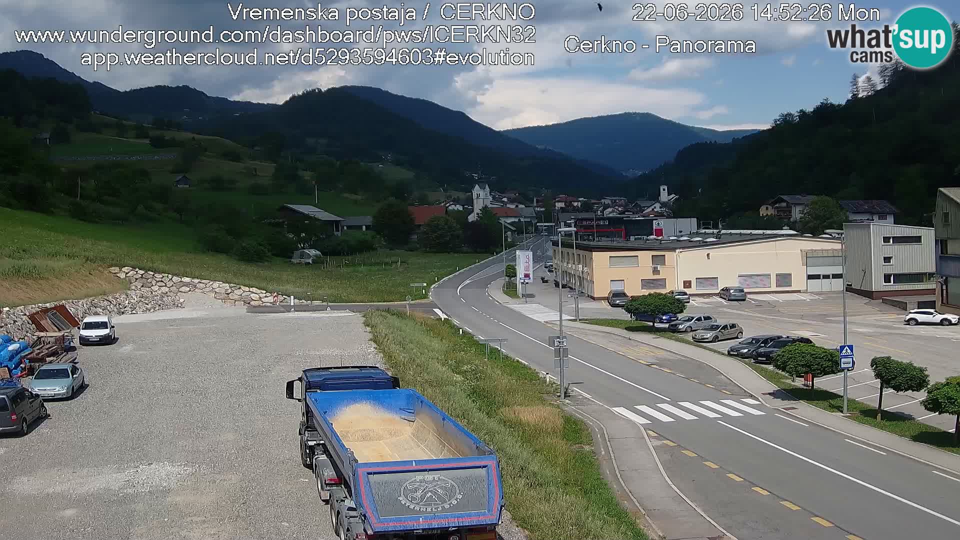 Webcam en direct – Entrée de la ville de Cerkno