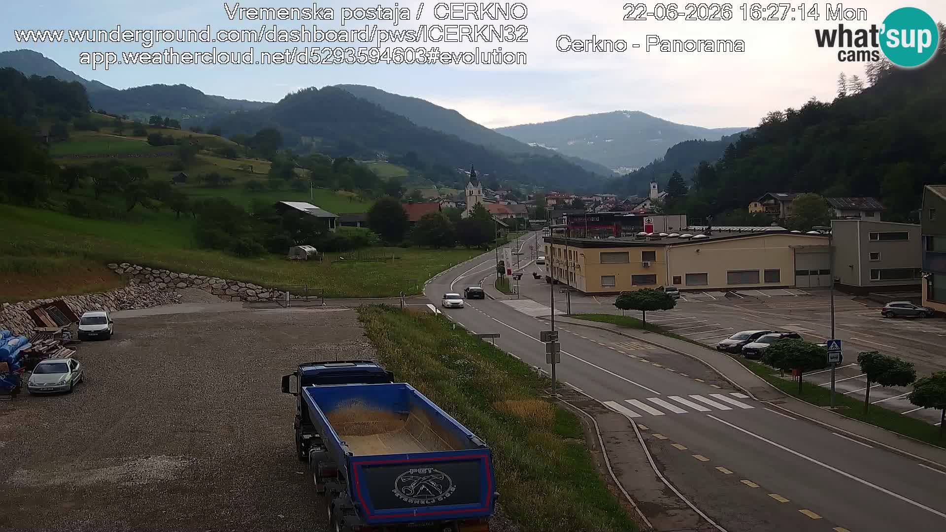 Webcam en direct – Entrée de la ville de Cerkno