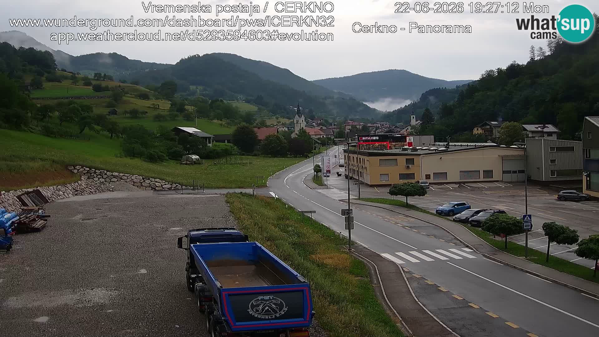 Webcam en direct – Entrée de la ville de Cerkno