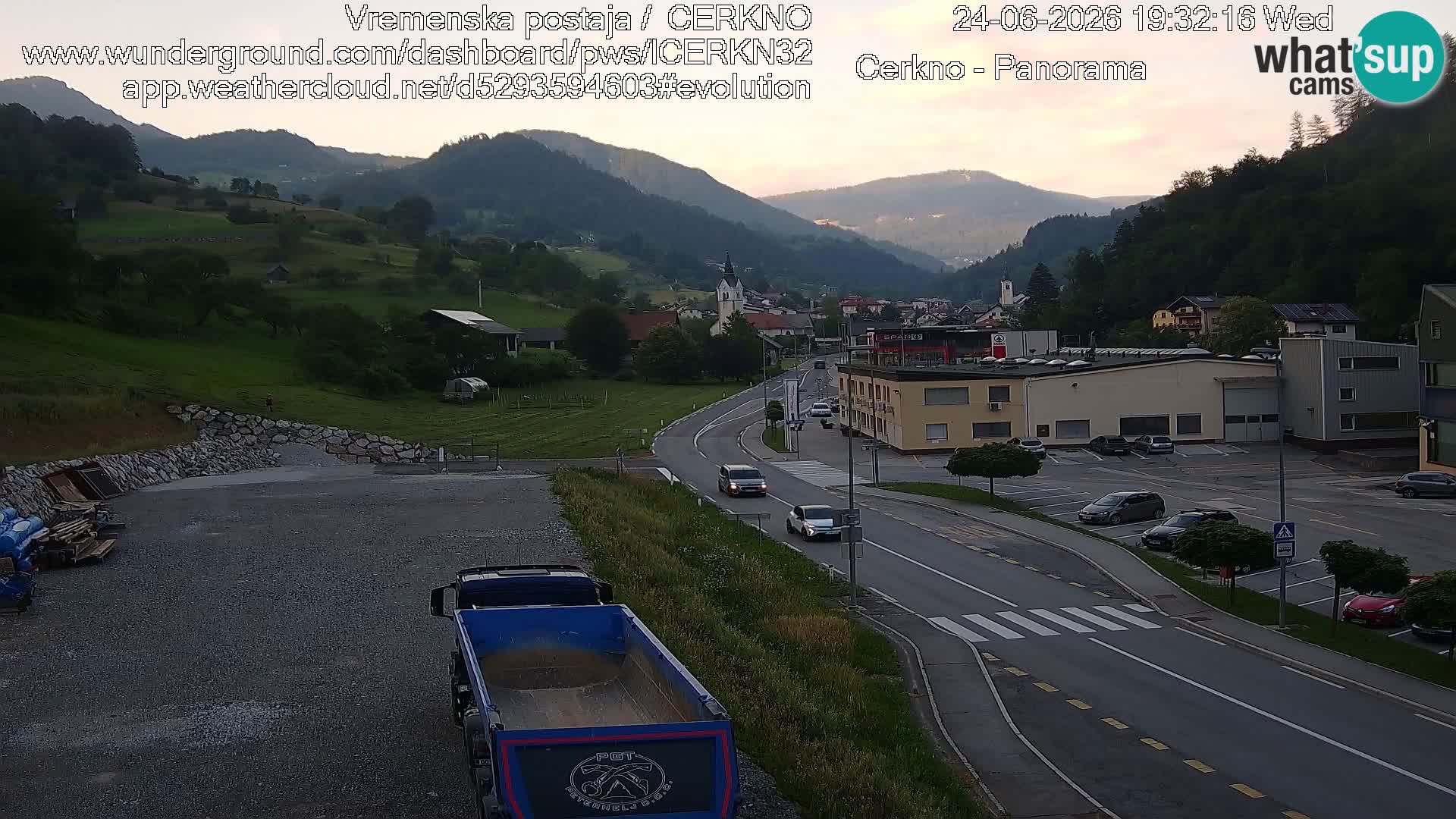 Cerkno entrada a la ciudad Webcam en vivo