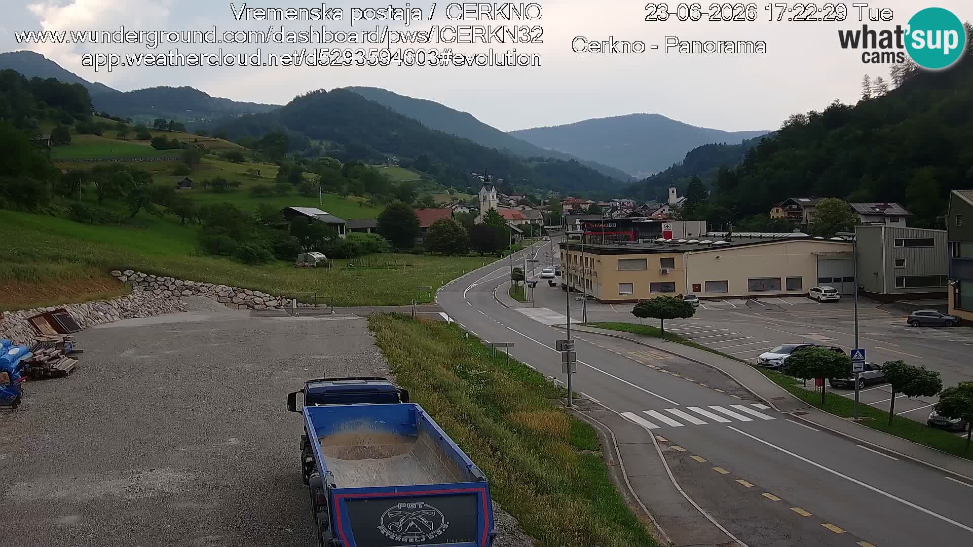 Webcam en direct – Entrée de la ville de Cerkno