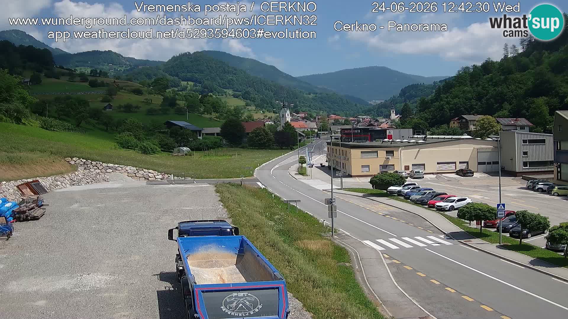Webcam en direct – Entrée de la ville de Cerkno