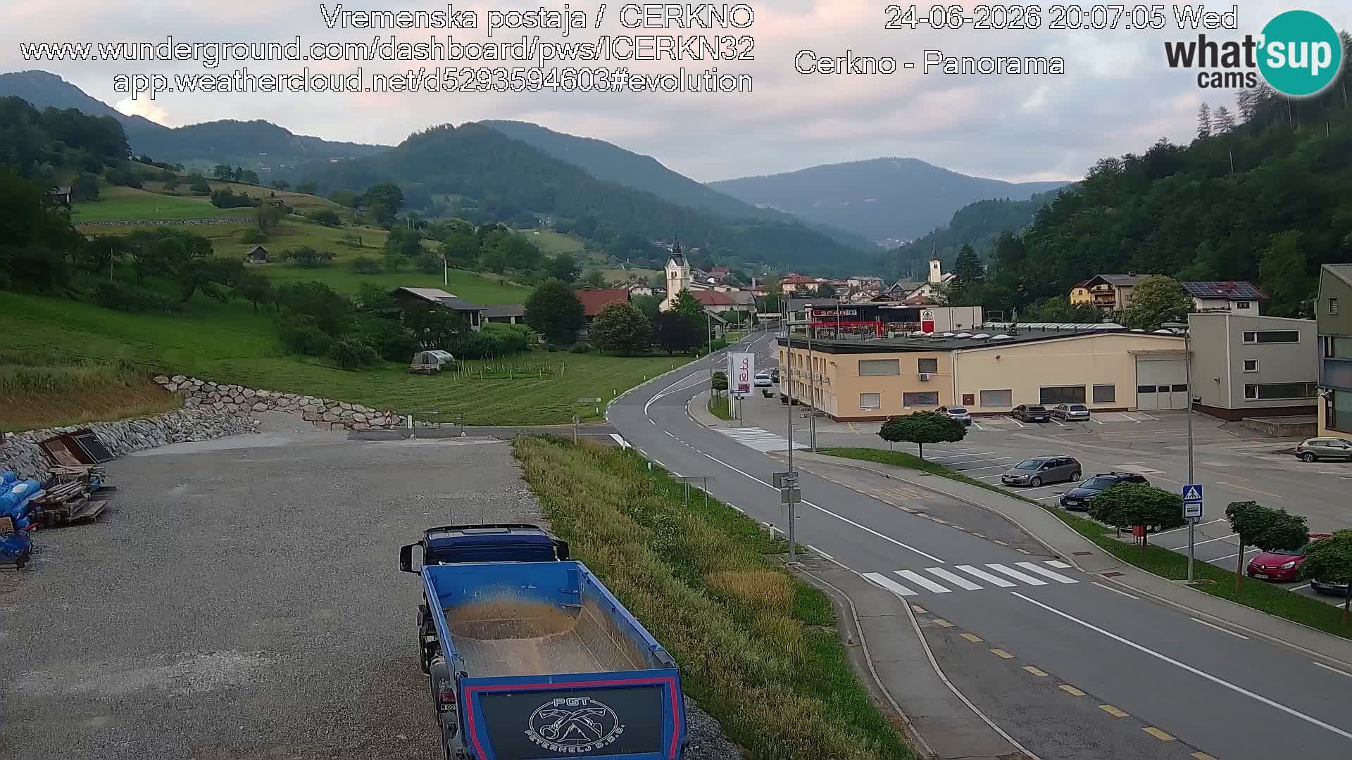 Webcam en direct – Entrée de la ville de Cerkno