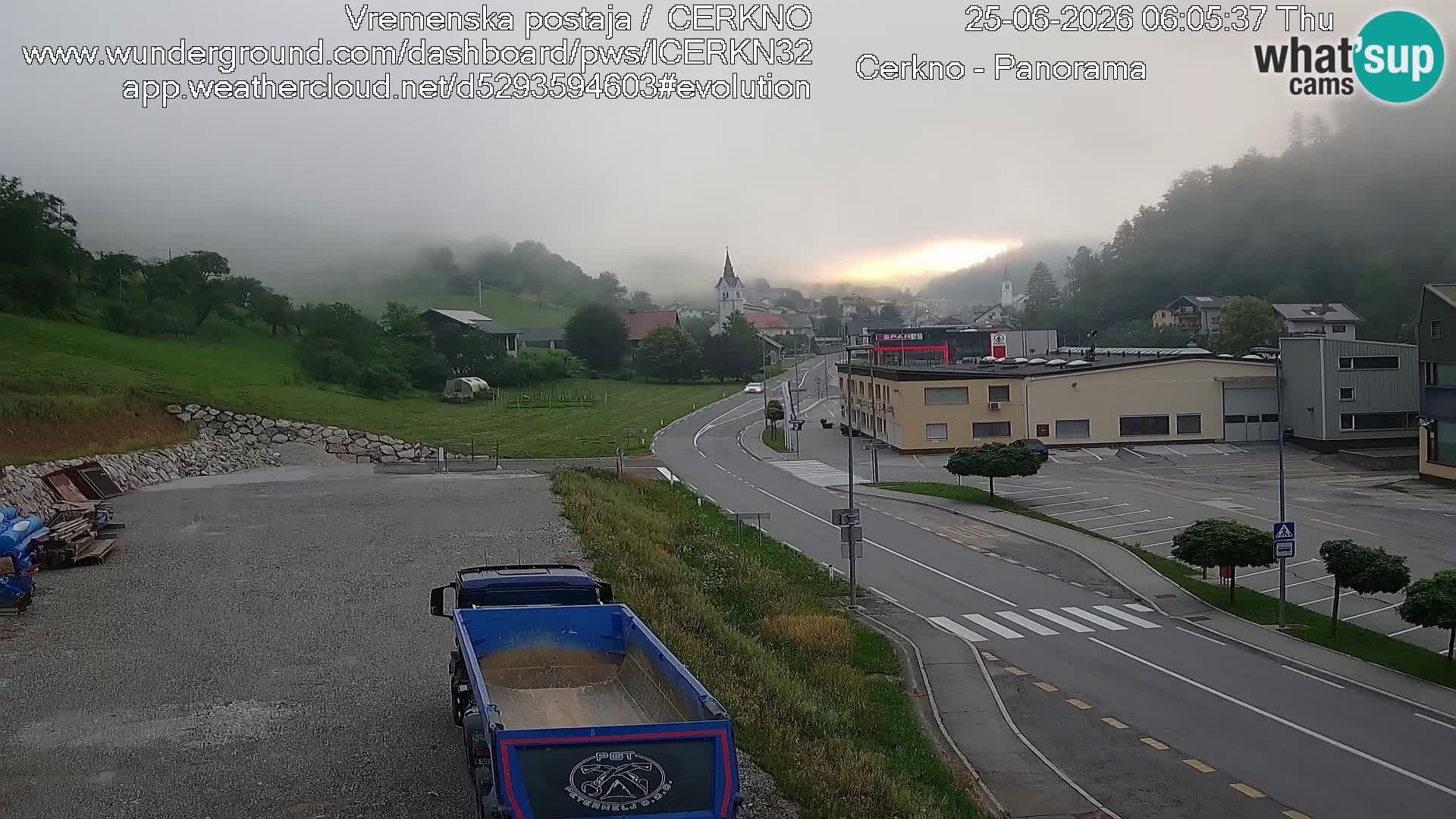 Webcam en direct – Entrée de la ville de Cerkno