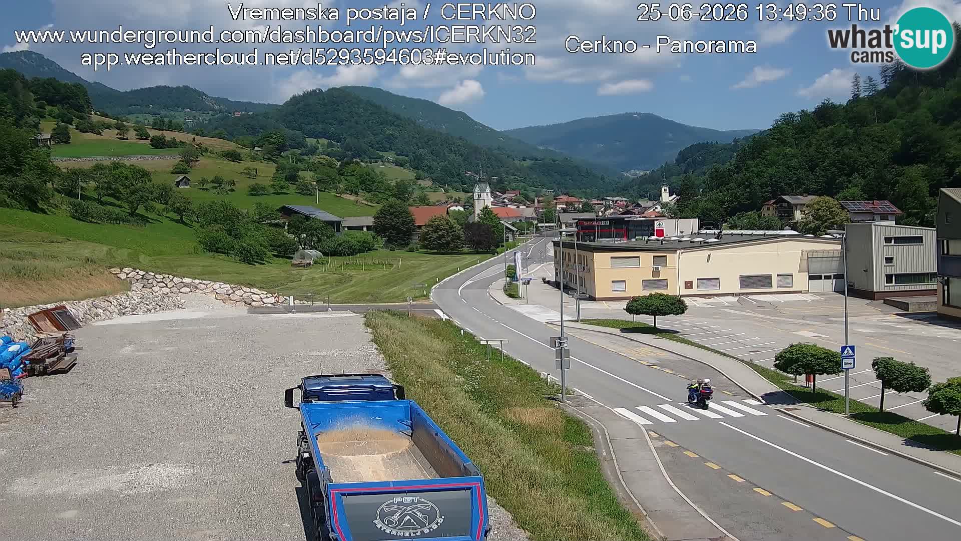 Cerkno entrada a la ciudad Webcam en vivo