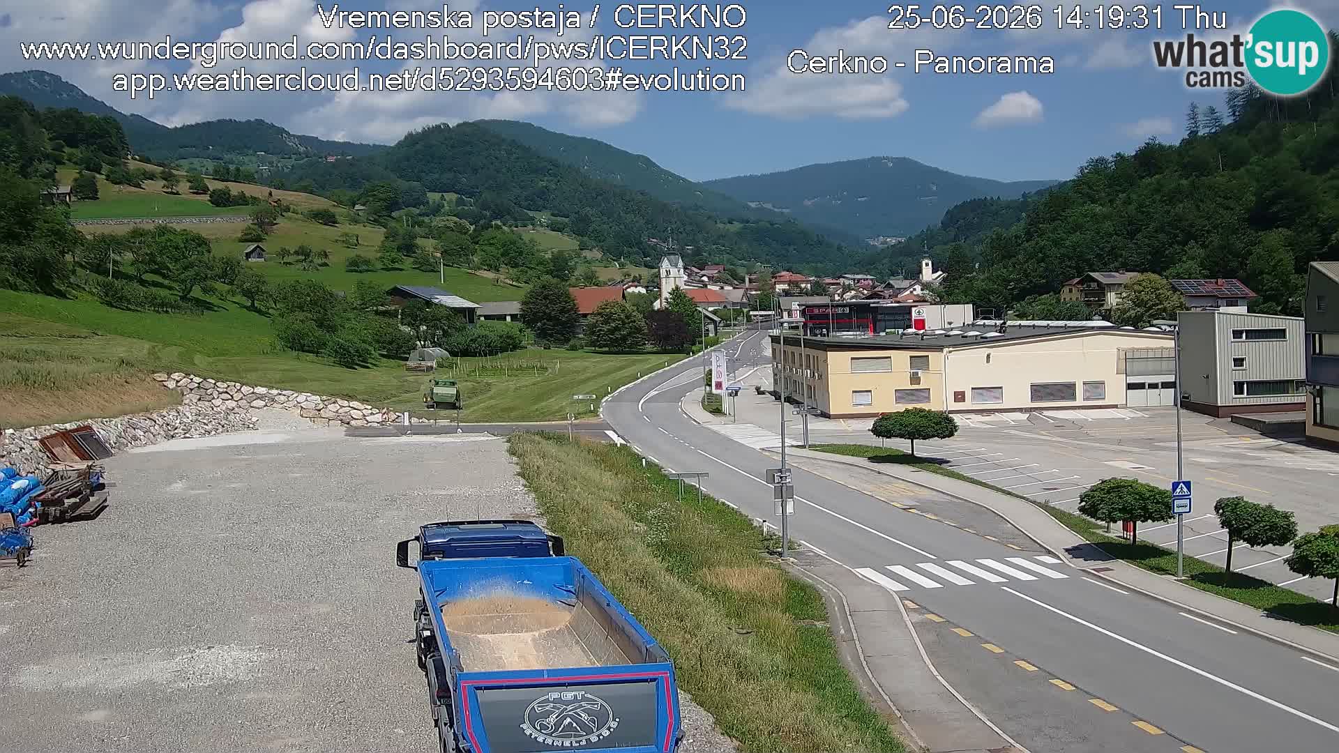 Webcam en direct – Entrée de la ville de Cerkno