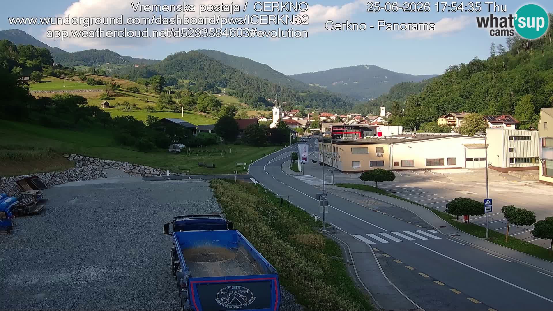 Webcam en direct – Entrée de la ville de Cerkno