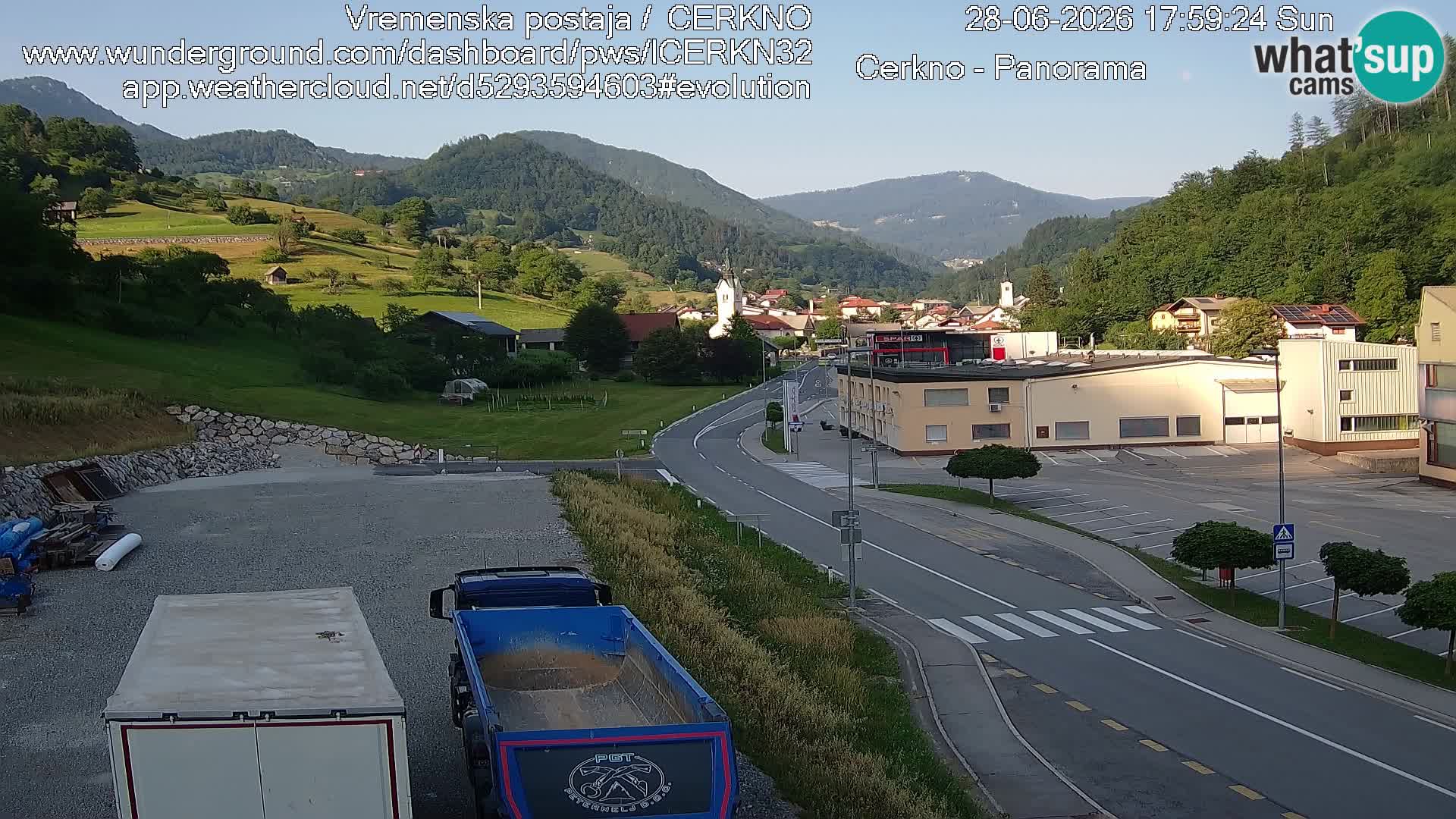 Webcam en direct – Entrée de la ville de Cerkno