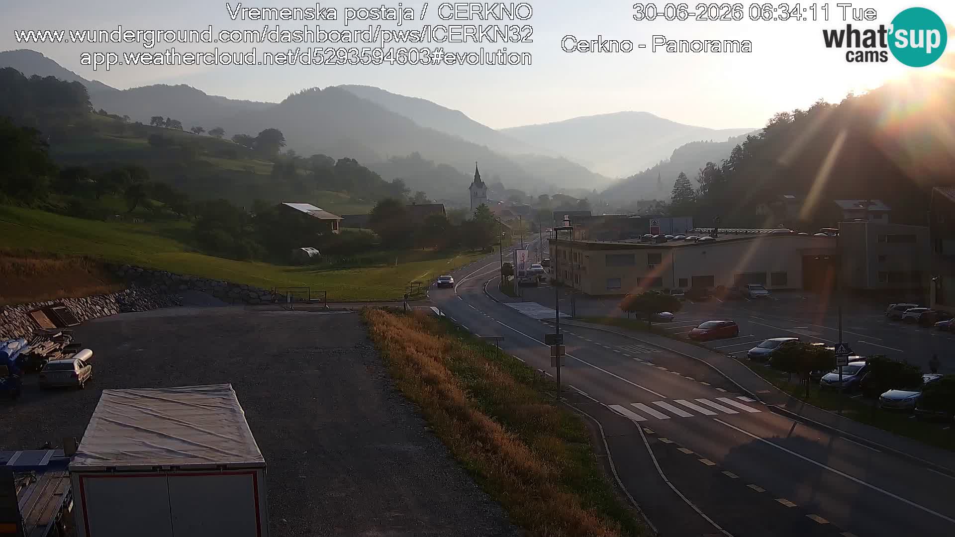 Webcam en direct – Entrée de la ville de Cerkno