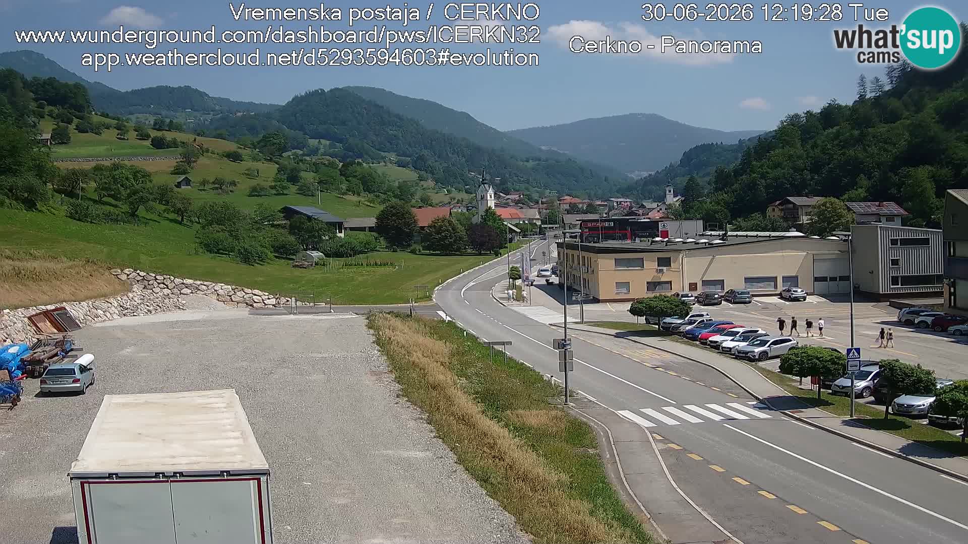 Webcam en direct – Entrée de la ville de Cerkno