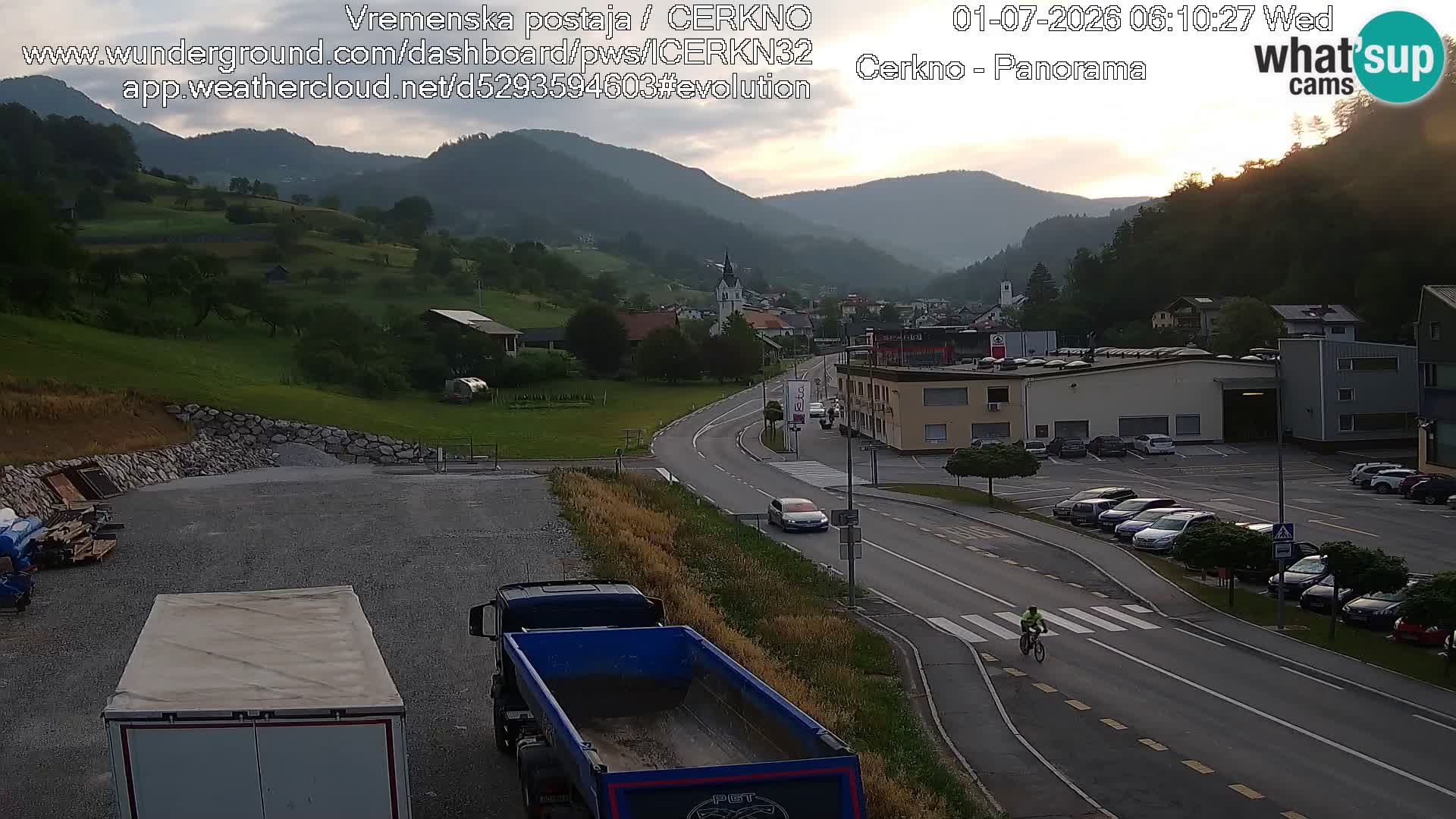 Cerkno city entrance Live Webcam