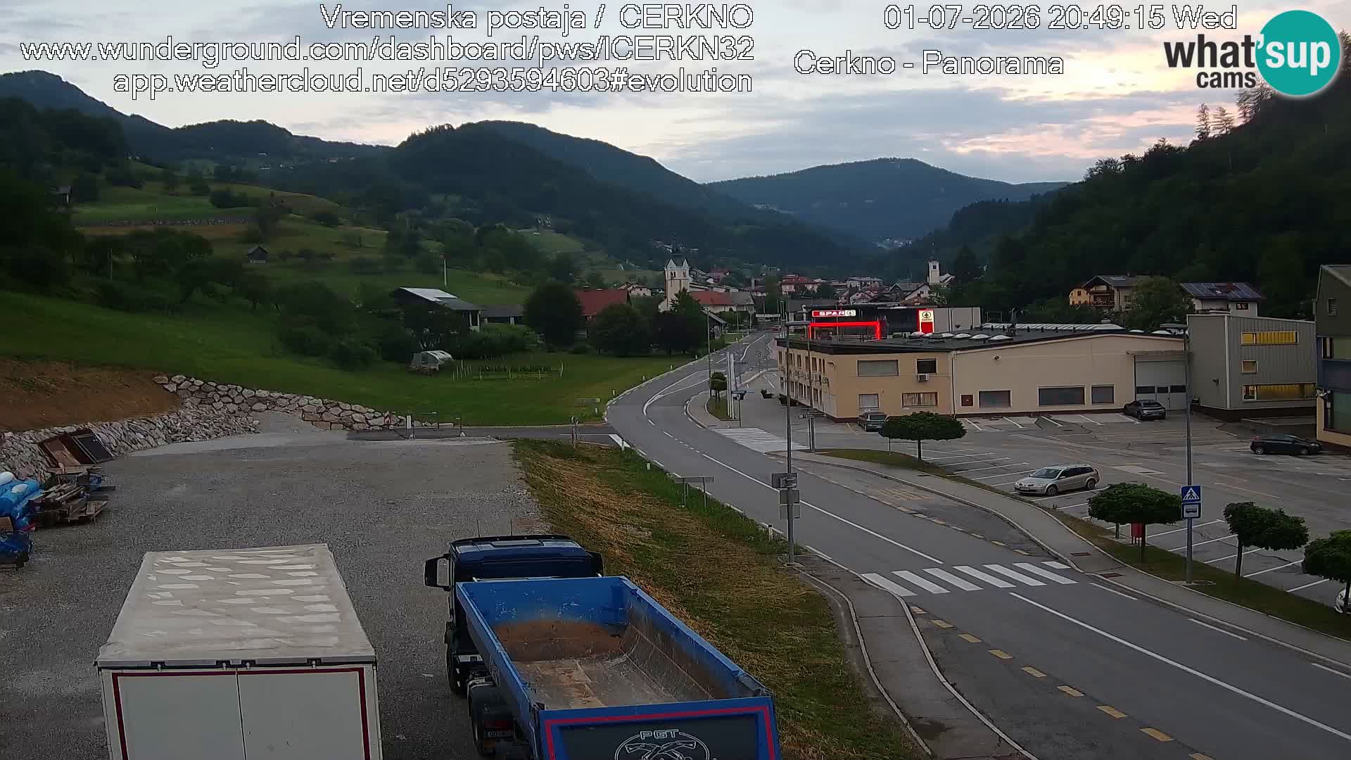 Webcam en direct – Entrée de la ville de Cerkno