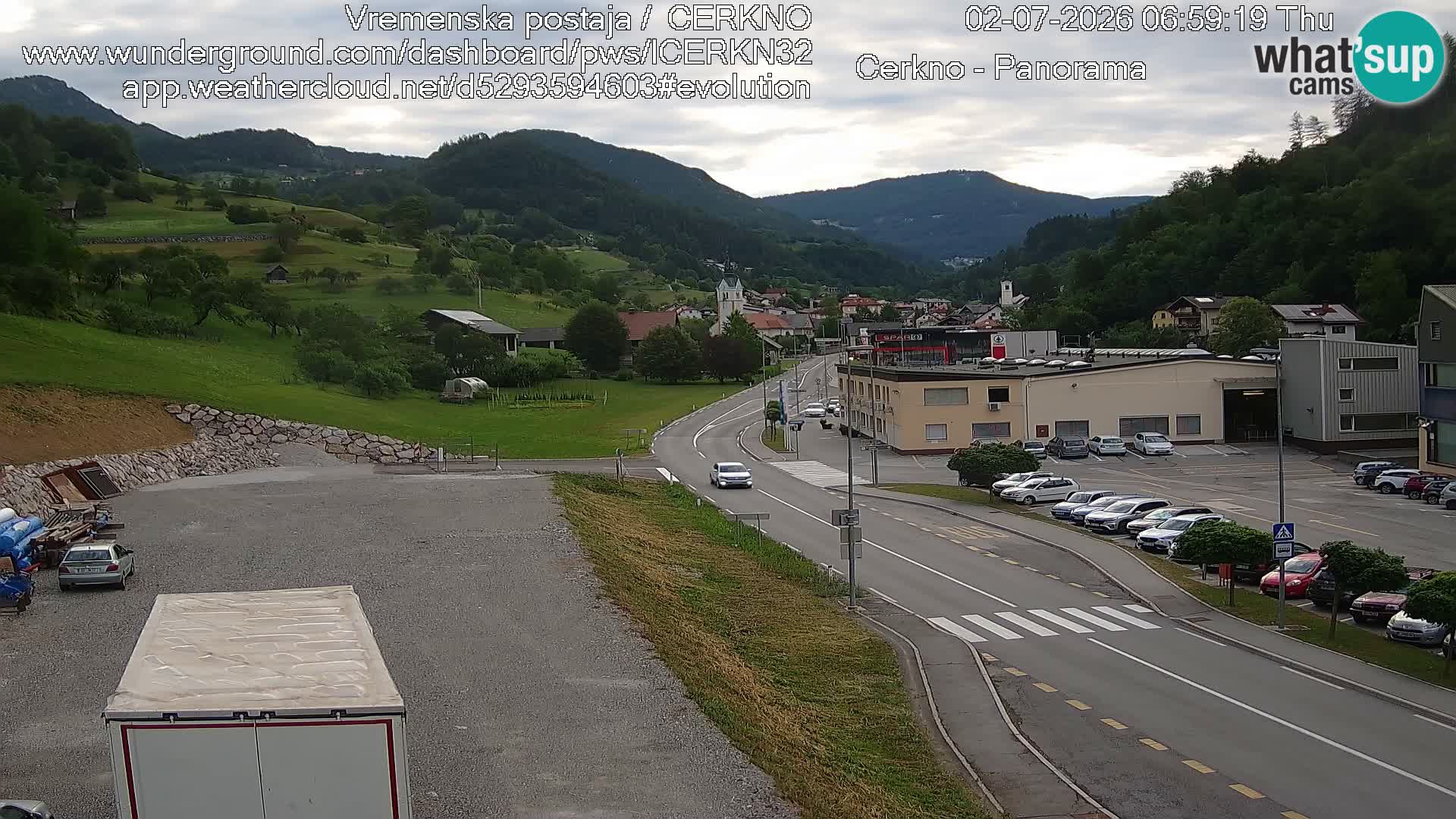 Webcam en direct – Entrée de la ville de Cerkno