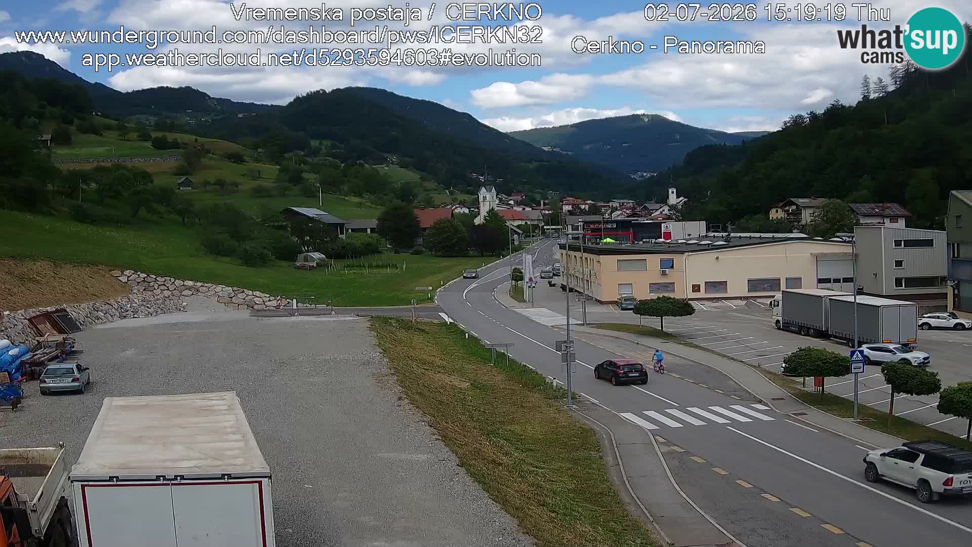 Cerkno entrada a la ciudad Webcam en vivo