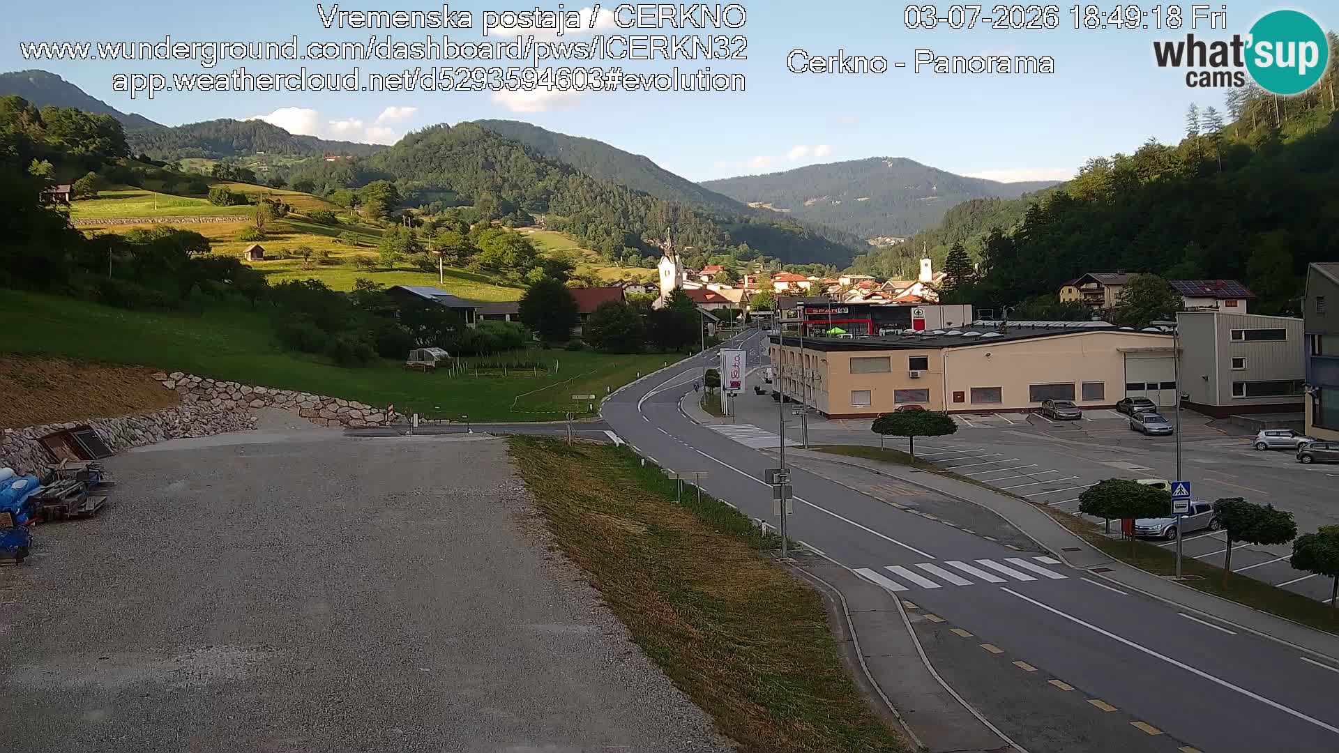 Webcam en direct – Entrée de la ville de Cerkno