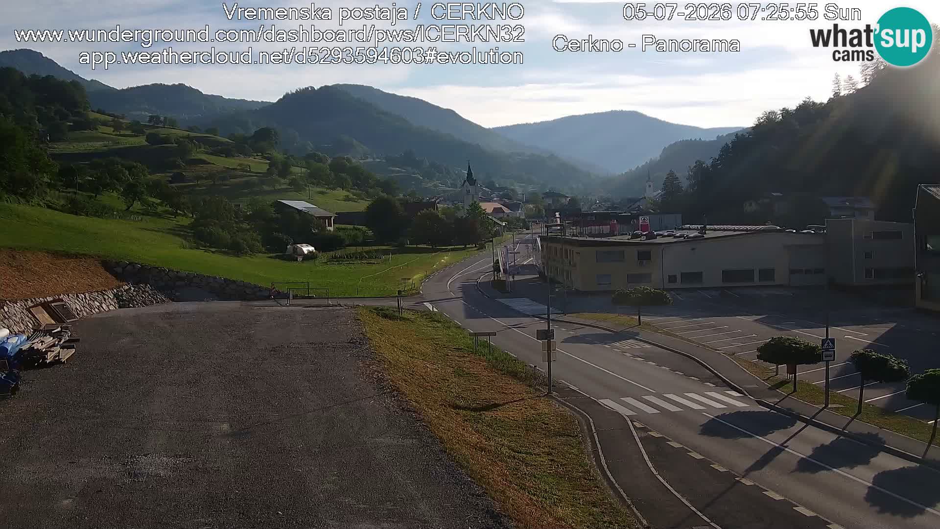 Webcam en direct – Entrée de la ville de Cerkno