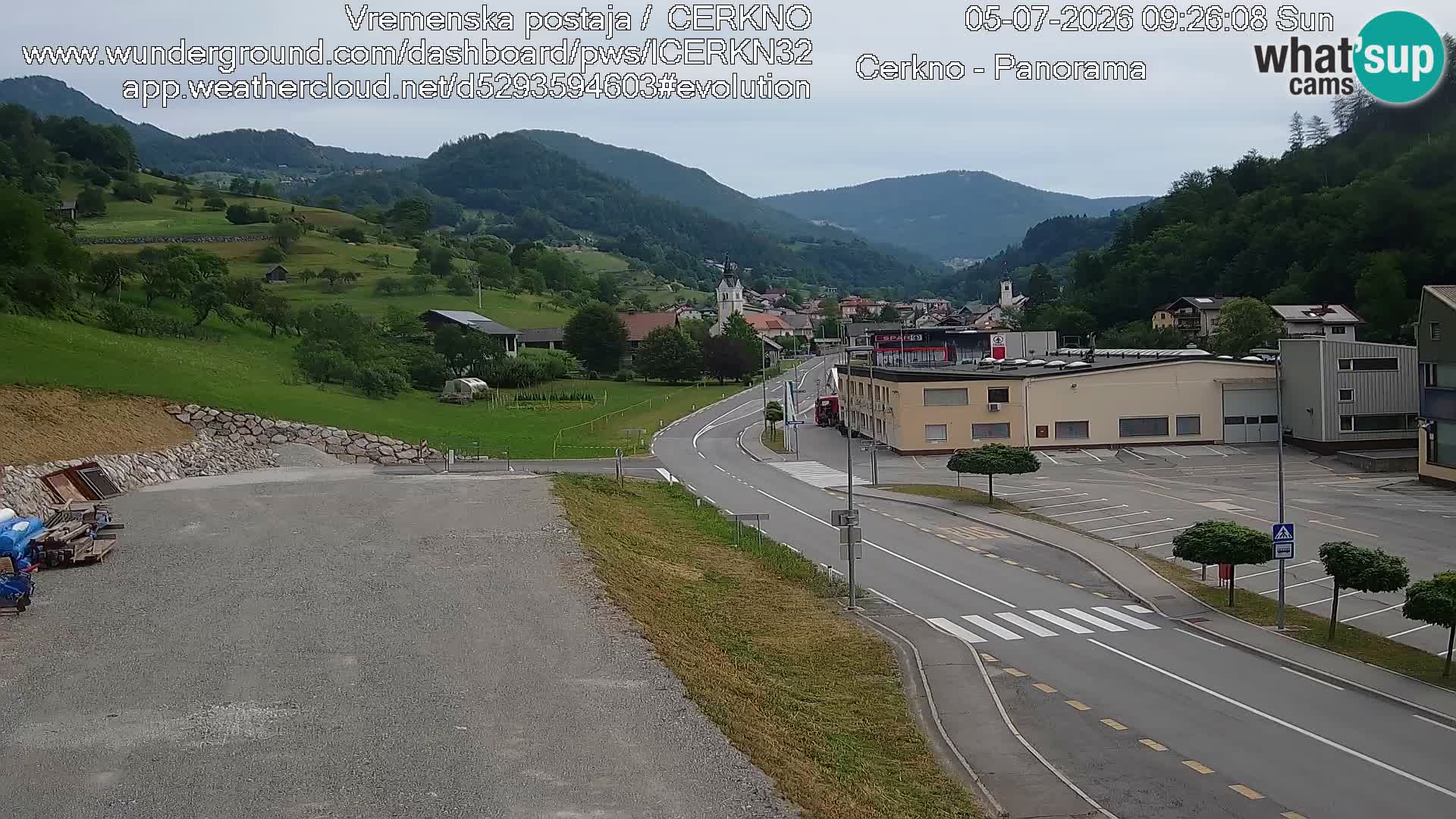 Webcam en direct – Entrée de la ville de Cerkno