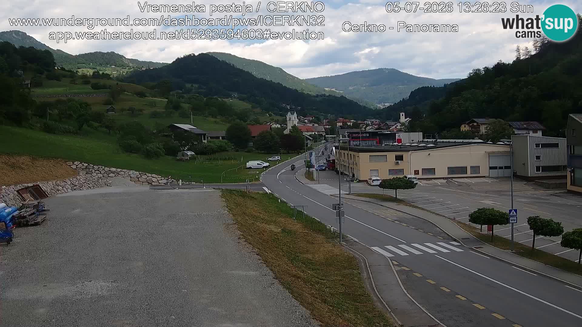 Webcam en direct – Entrée de la ville de Cerkno