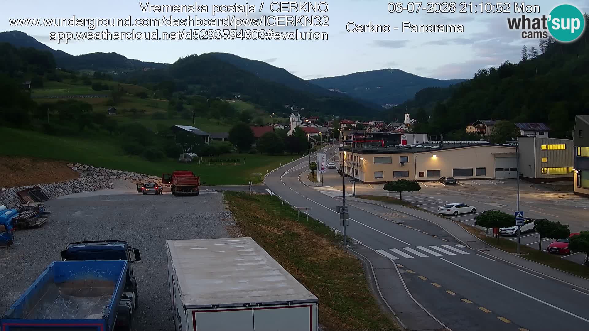 Webcam en direct – Entrée de la ville de Cerkno
