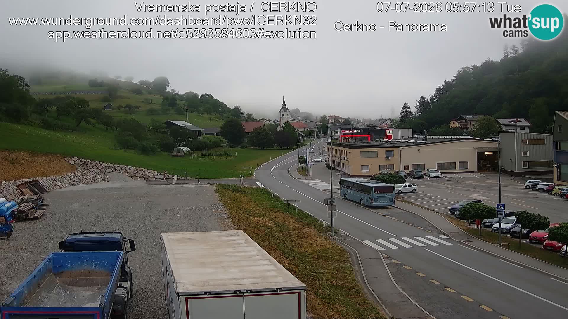 Cerkno entrada a la ciudad Webcam en vivo