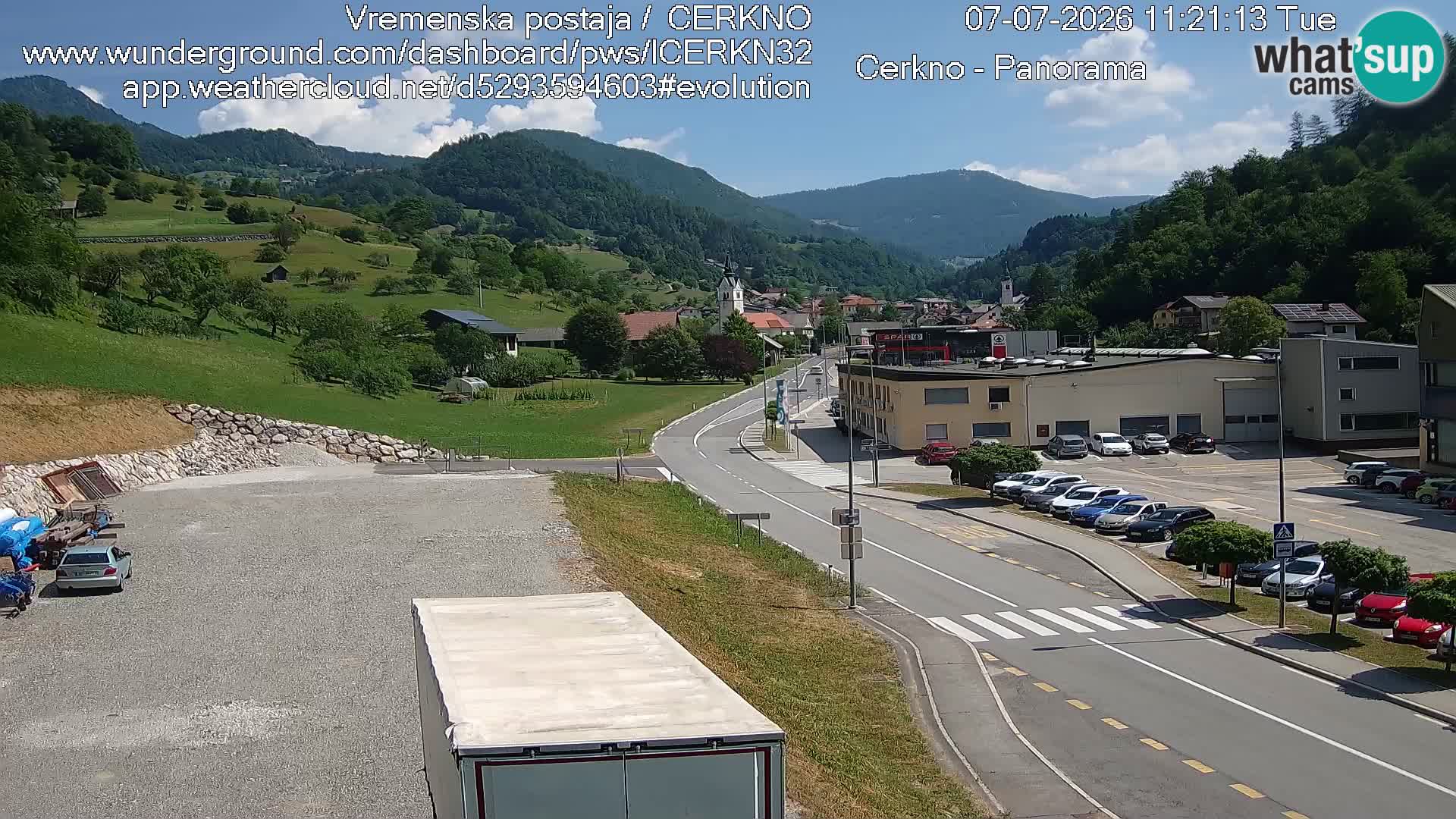 Webcam en direct – Entrée de la ville de Cerkno
