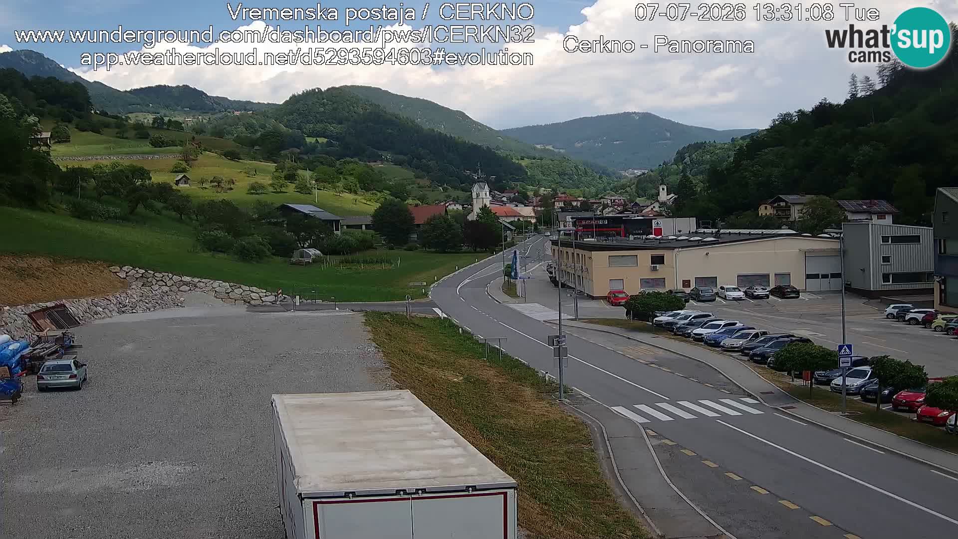 Webcam en direct – Entrée de la ville de Cerkno