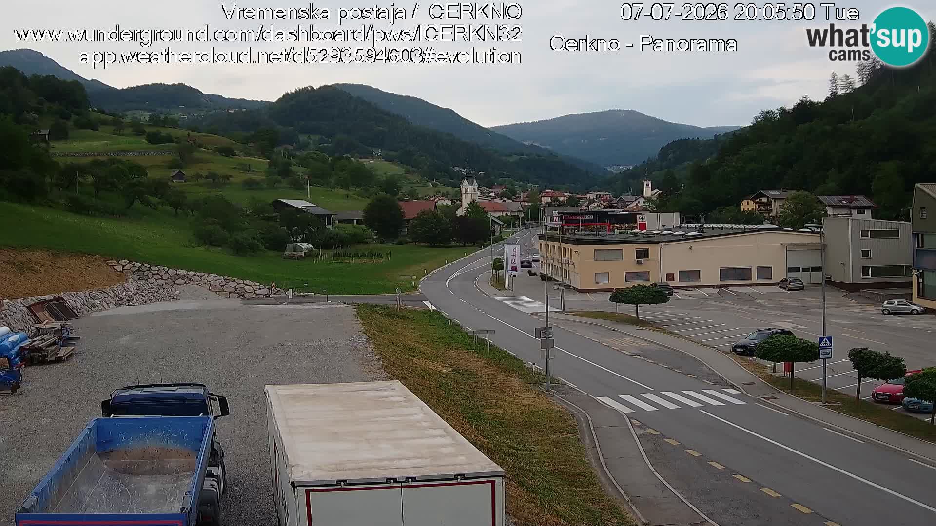 Cerkno entrada a la ciudad Webcam en vivo