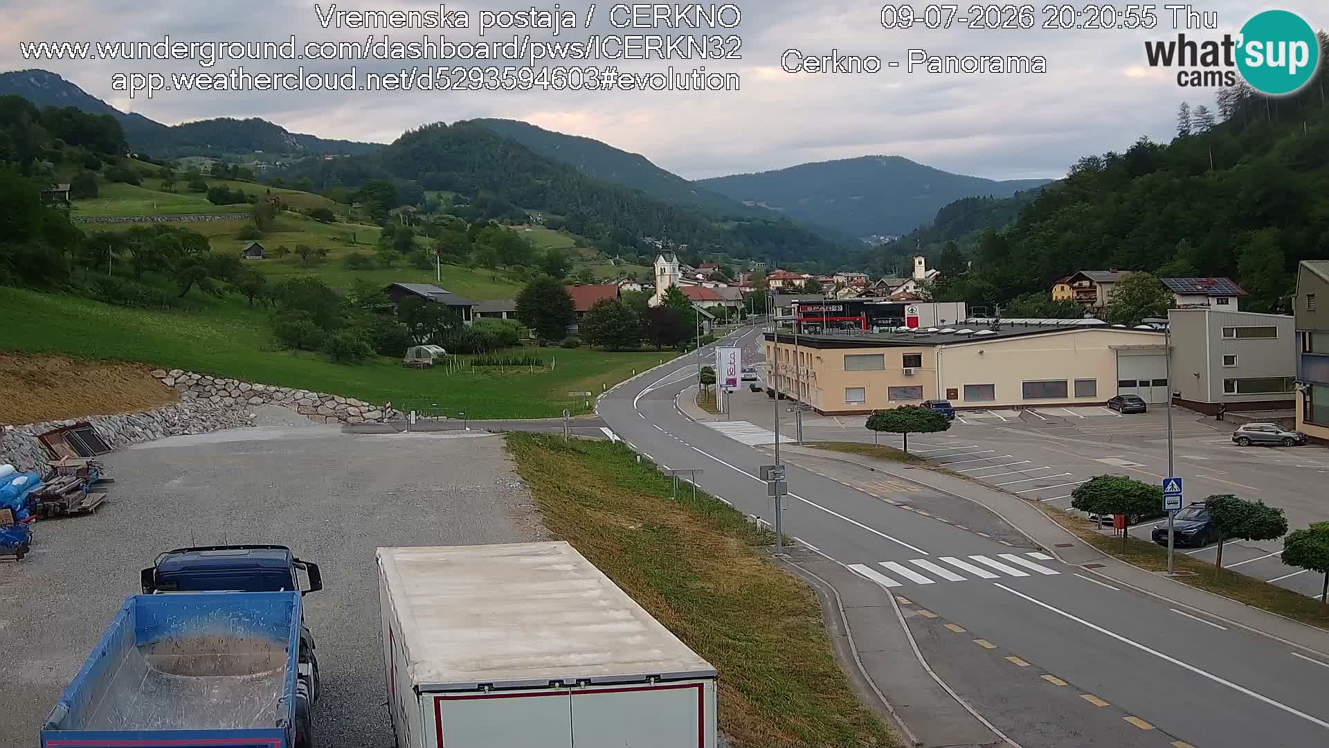 Webcam en direct – Entrée de la ville de Cerkno