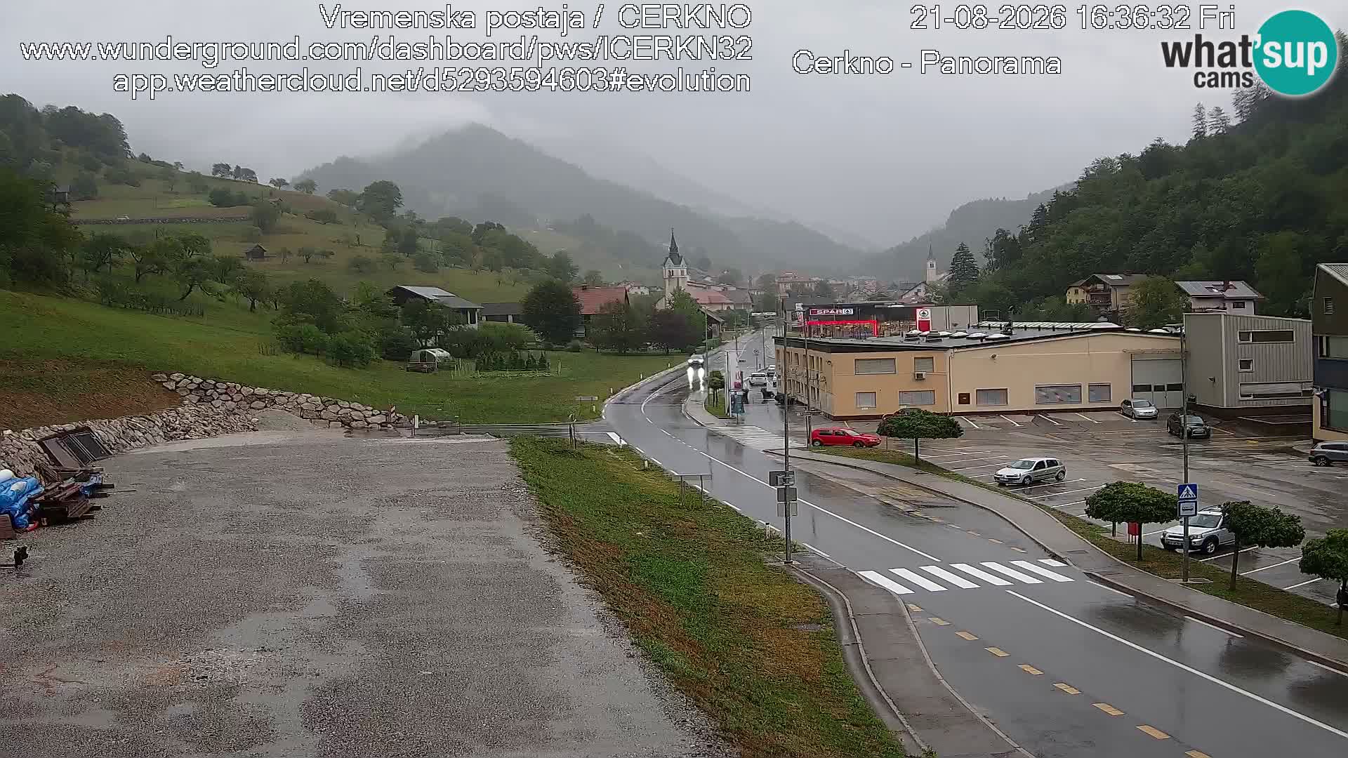 Webcam en direct – Entrée de la ville de Cerkno