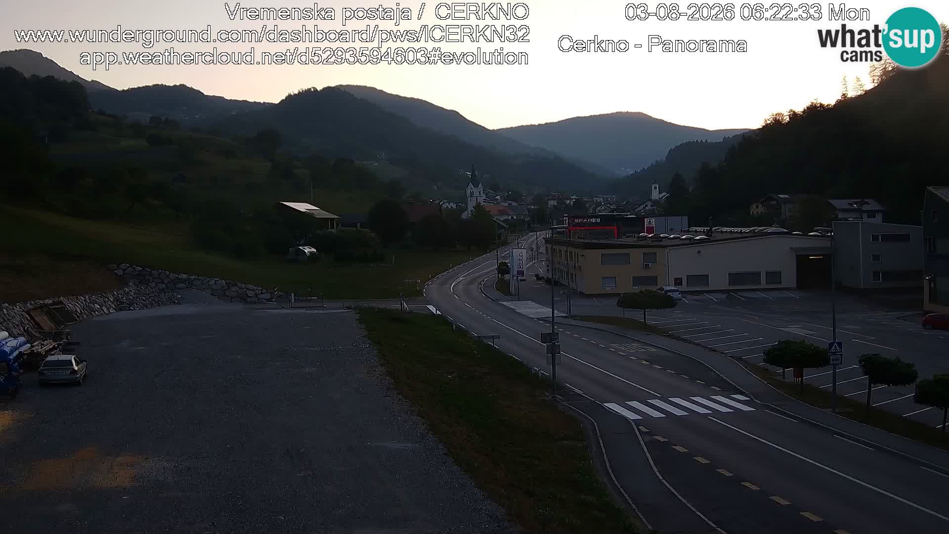 Webcam en direct – Entrée de la ville de Cerkno