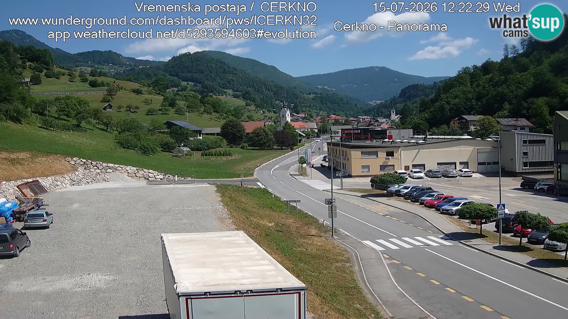 Webcam en direct – Entrée de la ville de Cerkno