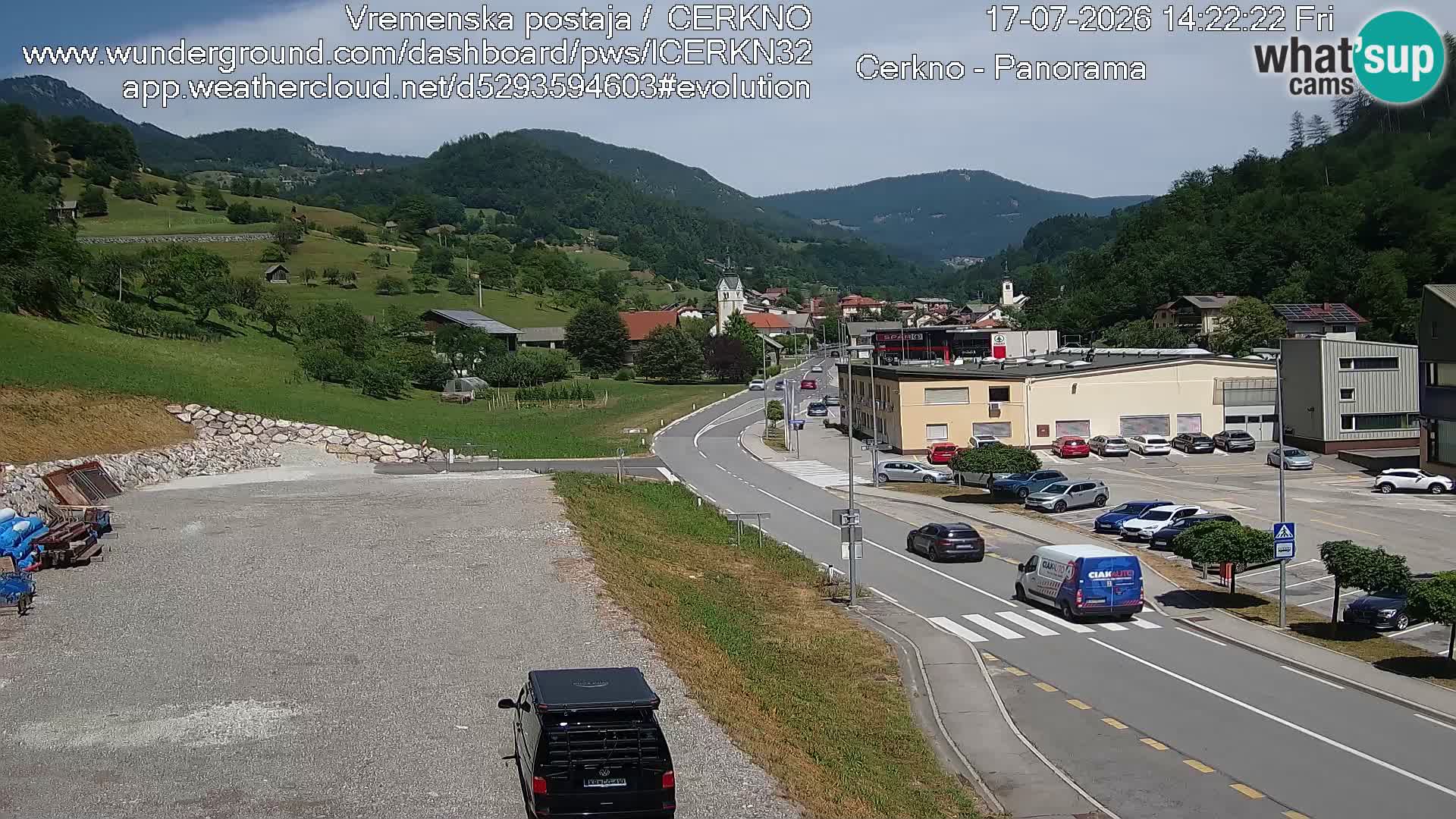 Webcam en direct – Entrée de la ville de Cerkno