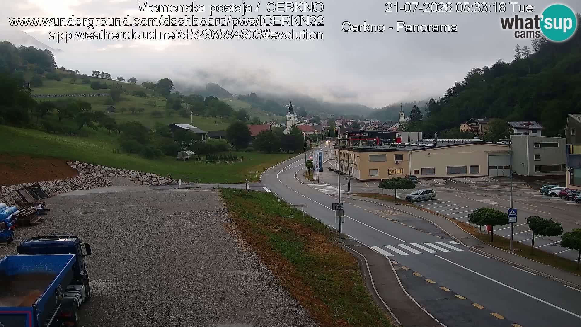 Webcam en direct – Entrée de la ville de Cerkno