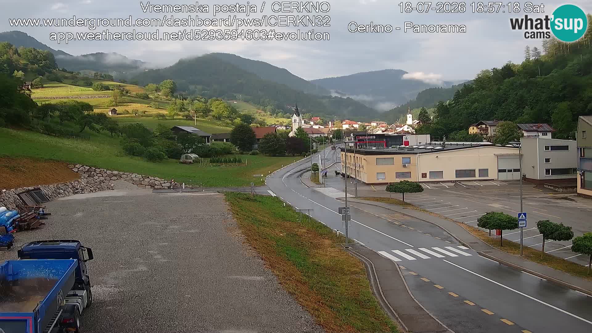 Cerkno entrada a la ciudad Webcam en vivo