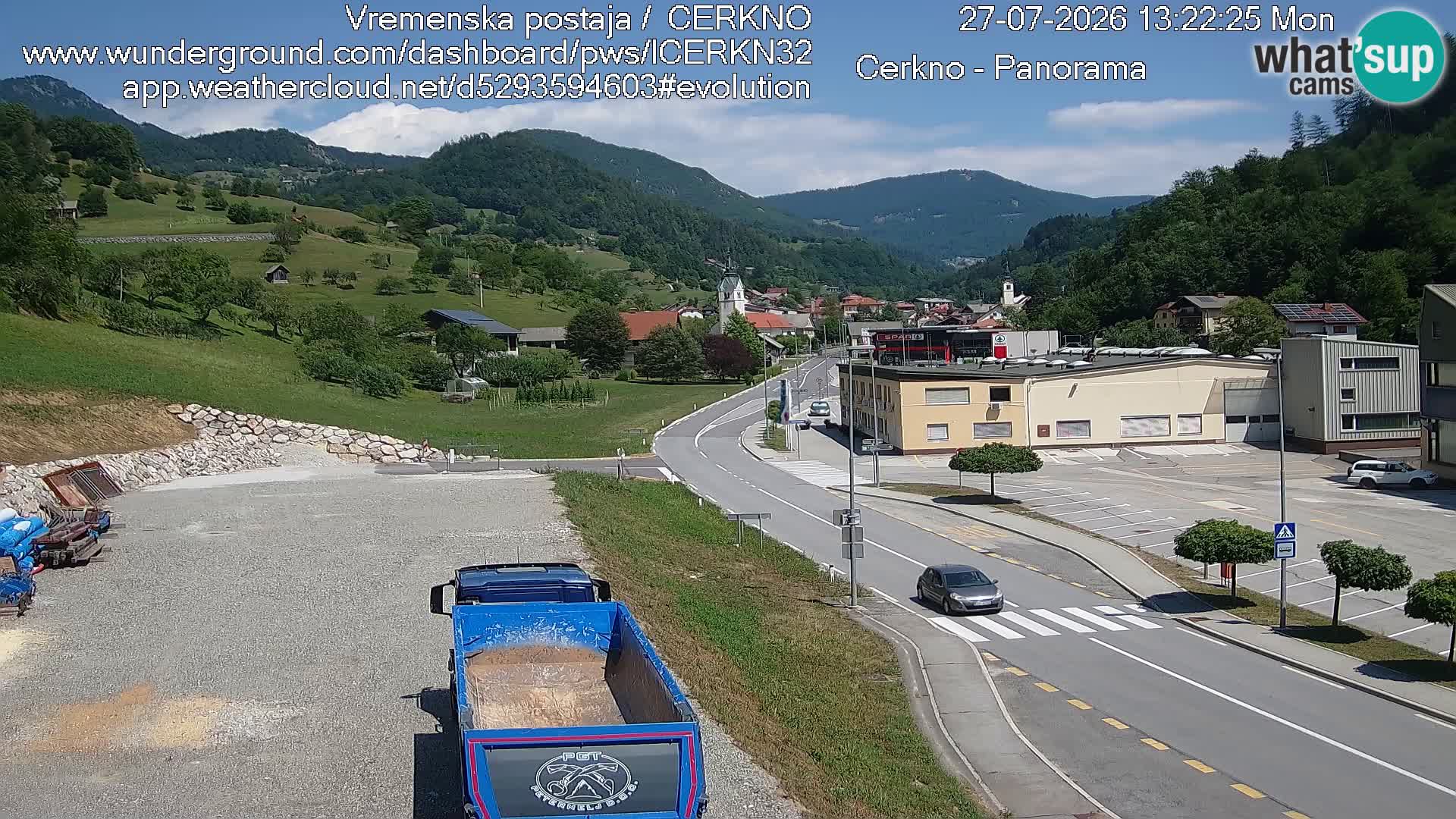 Webcam en direct – Entrée de la ville de Cerkno