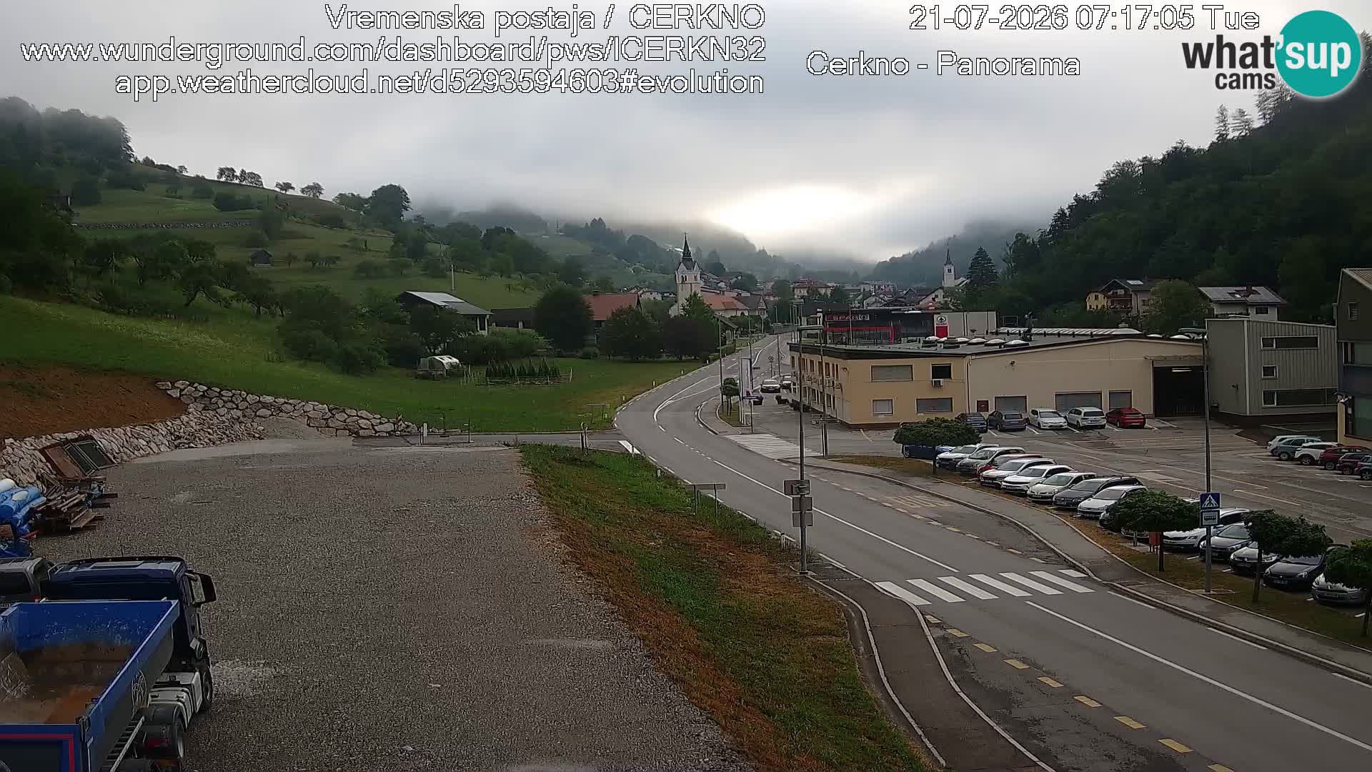Cerkno entrada a la ciudad Webcam en vivo