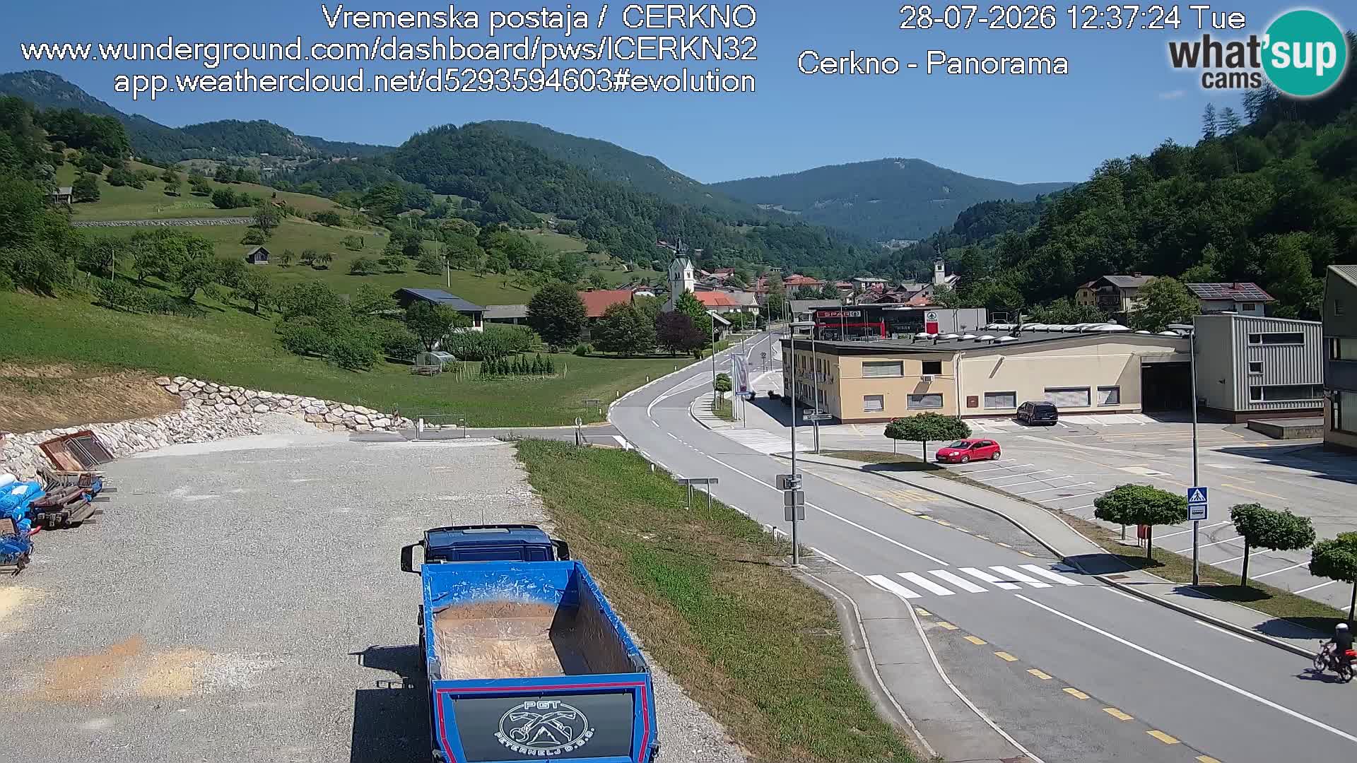Webcam en direct – Entrée de la ville de Cerkno