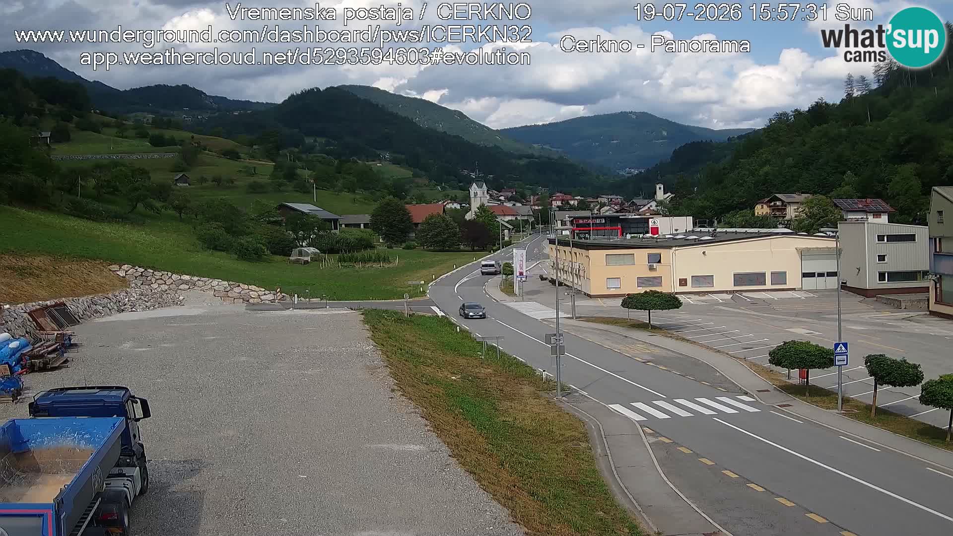 Cerkno entrada a la ciudad Webcam en vivo