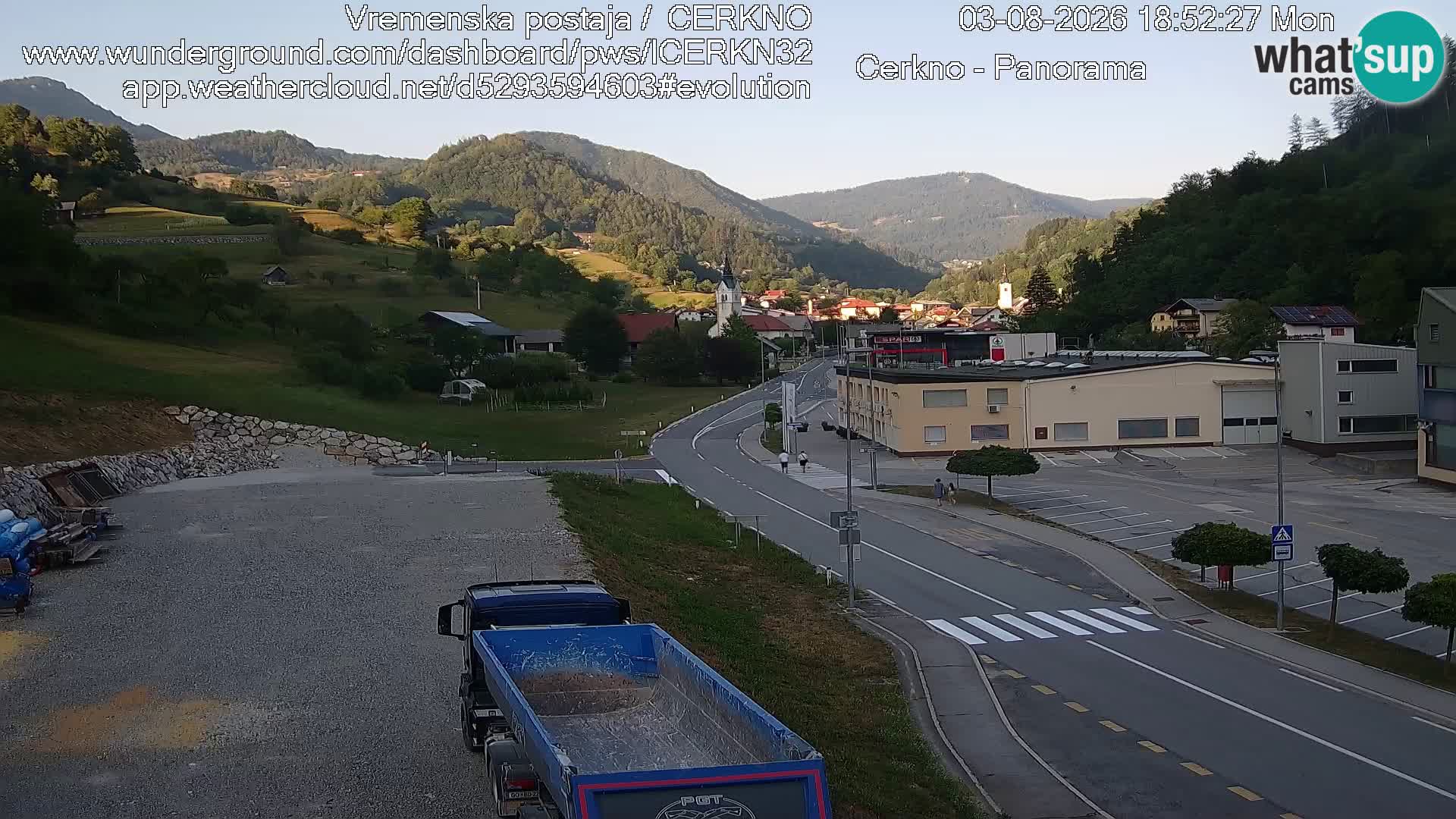 Cerkno entrada a la ciudad Webcam en vivo