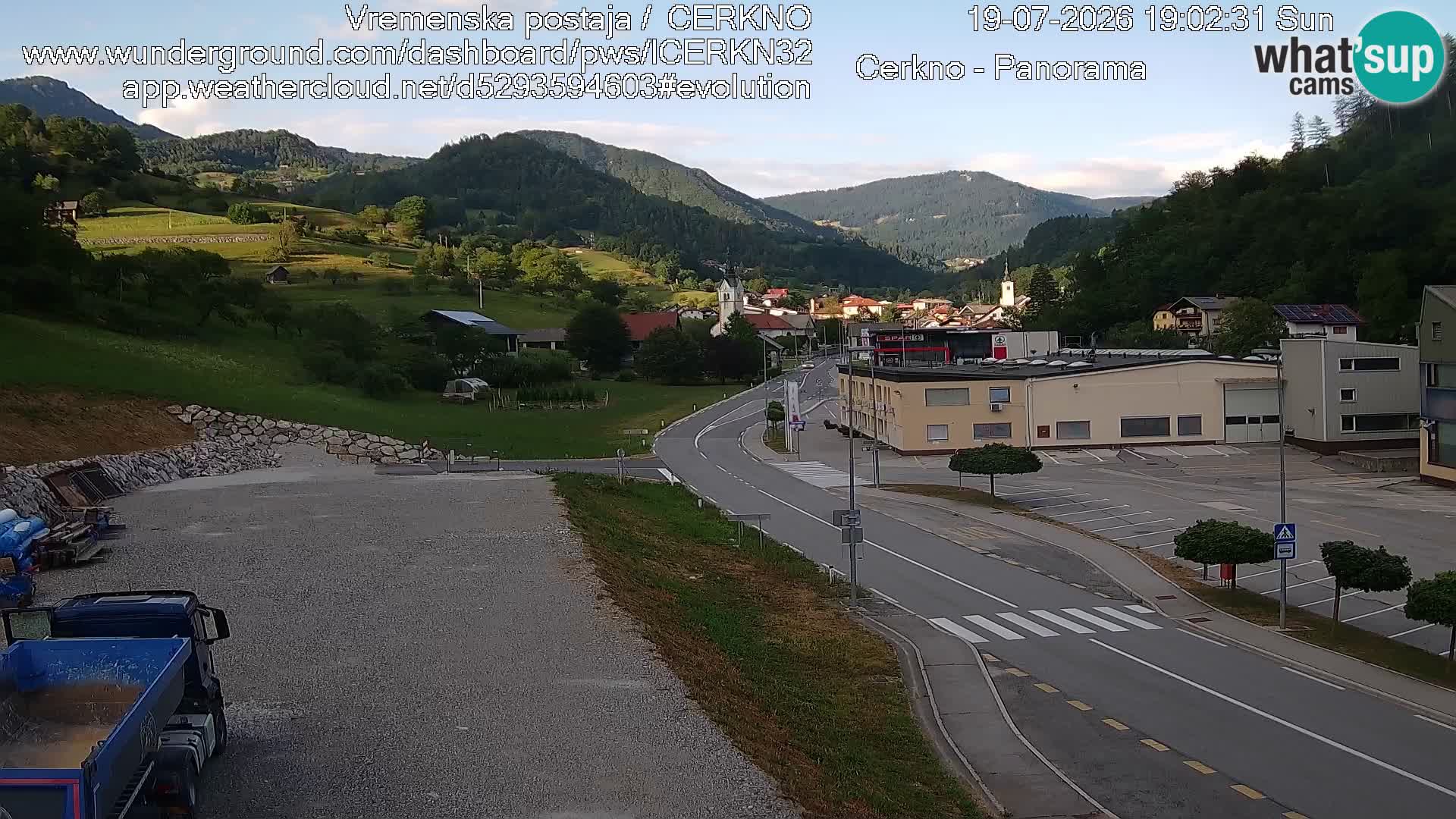 Cerkno entrada a la ciudad Webcam en vivo