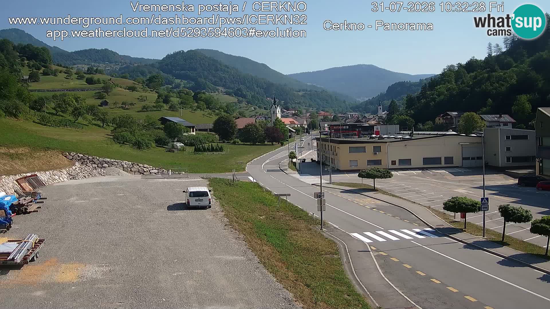 Webcam en direct – Entrée de la ville de Cerkno