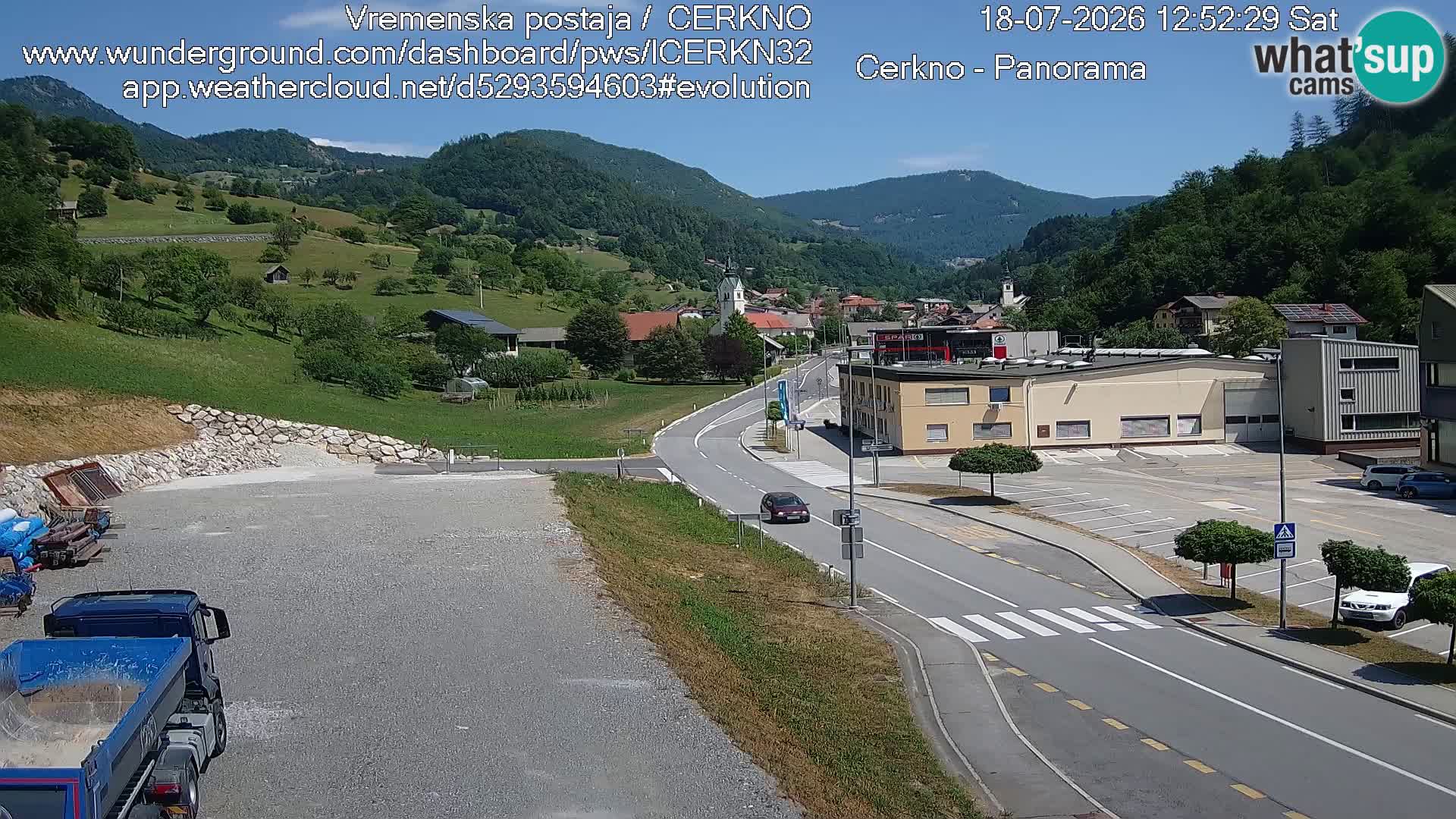 Cerkno entrada a la ciudad Webcam en vivo